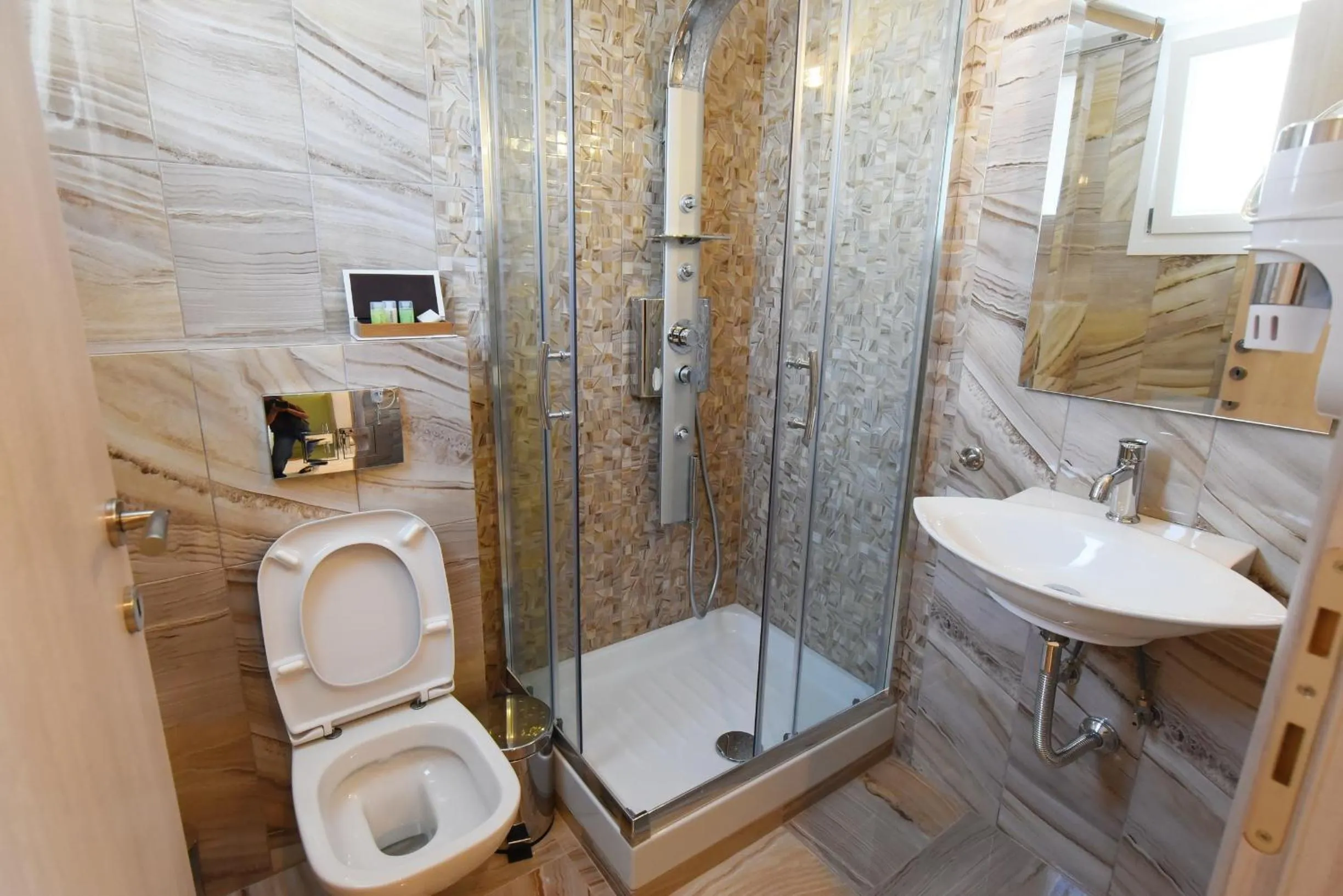 Bathroom in Edem Luxury Apartments
