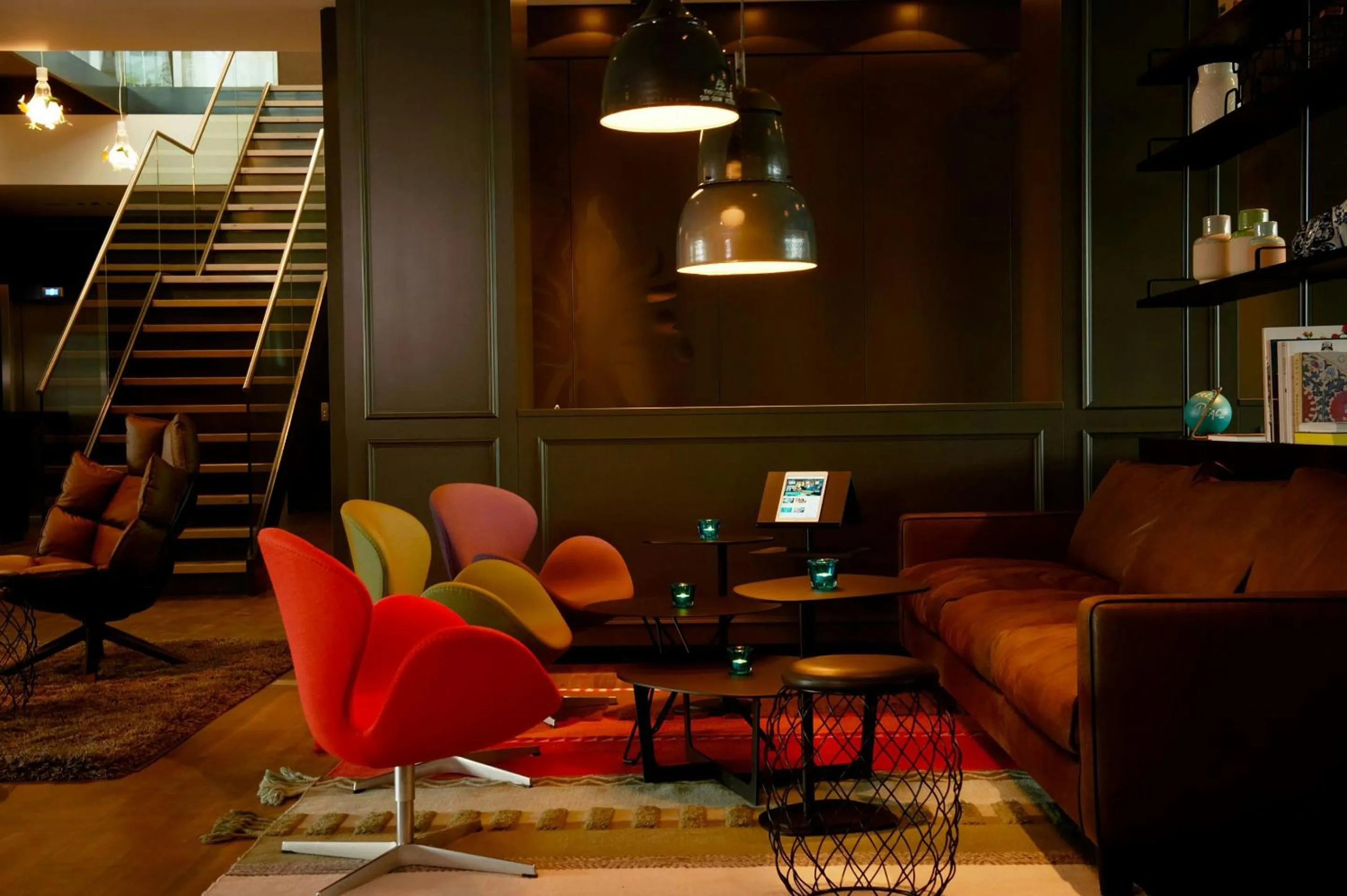 Lounge or bar in Motel One Amsterdam