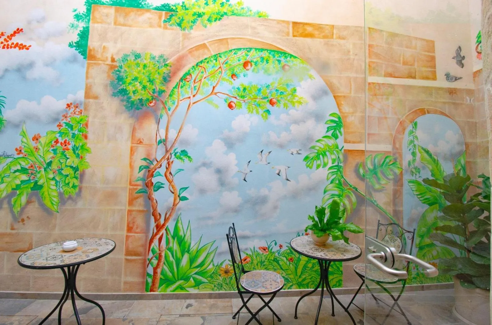 Swimming pool in B&B Corte Dei Figuli