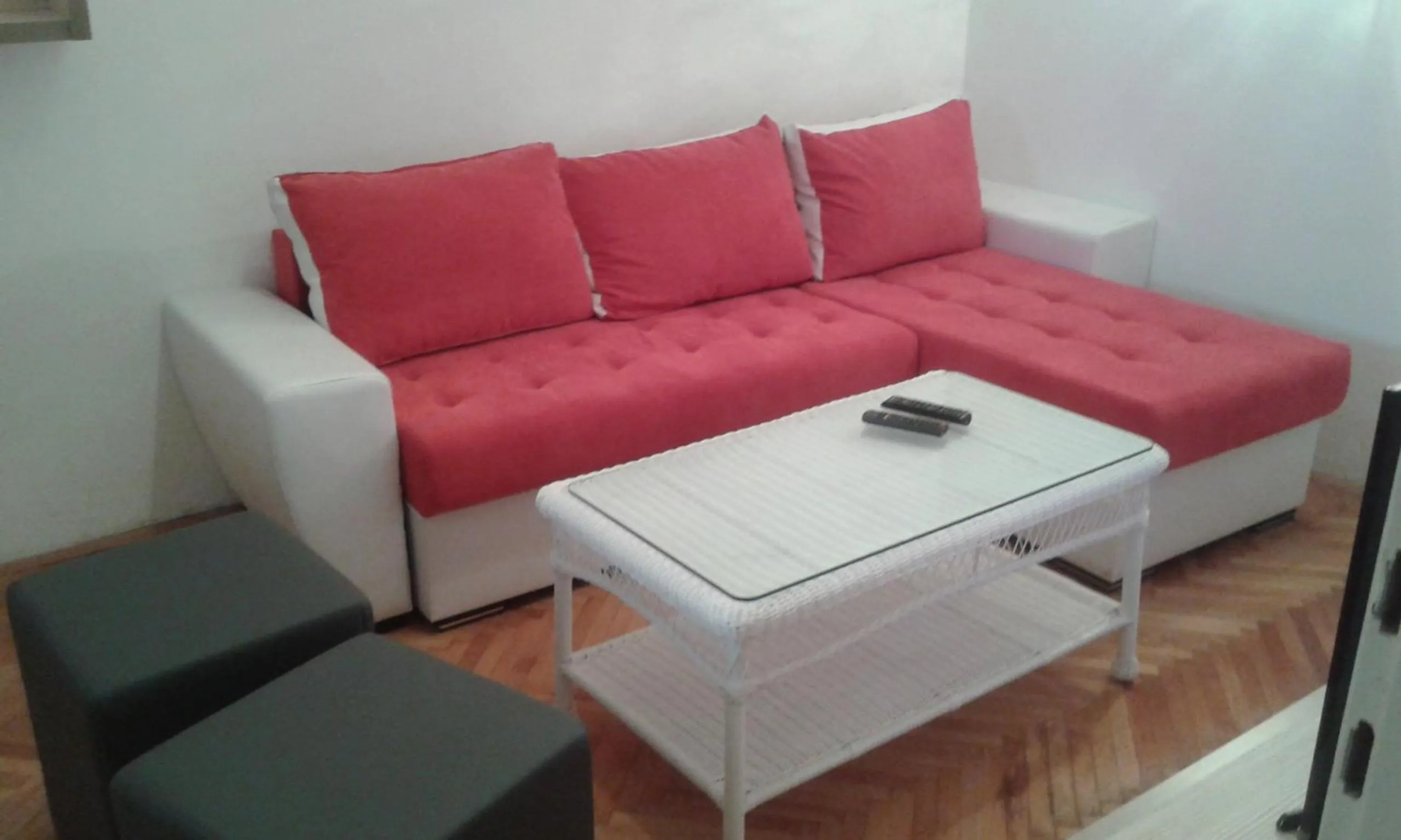 Communal lounge/ TV room in Apartman Monkovic