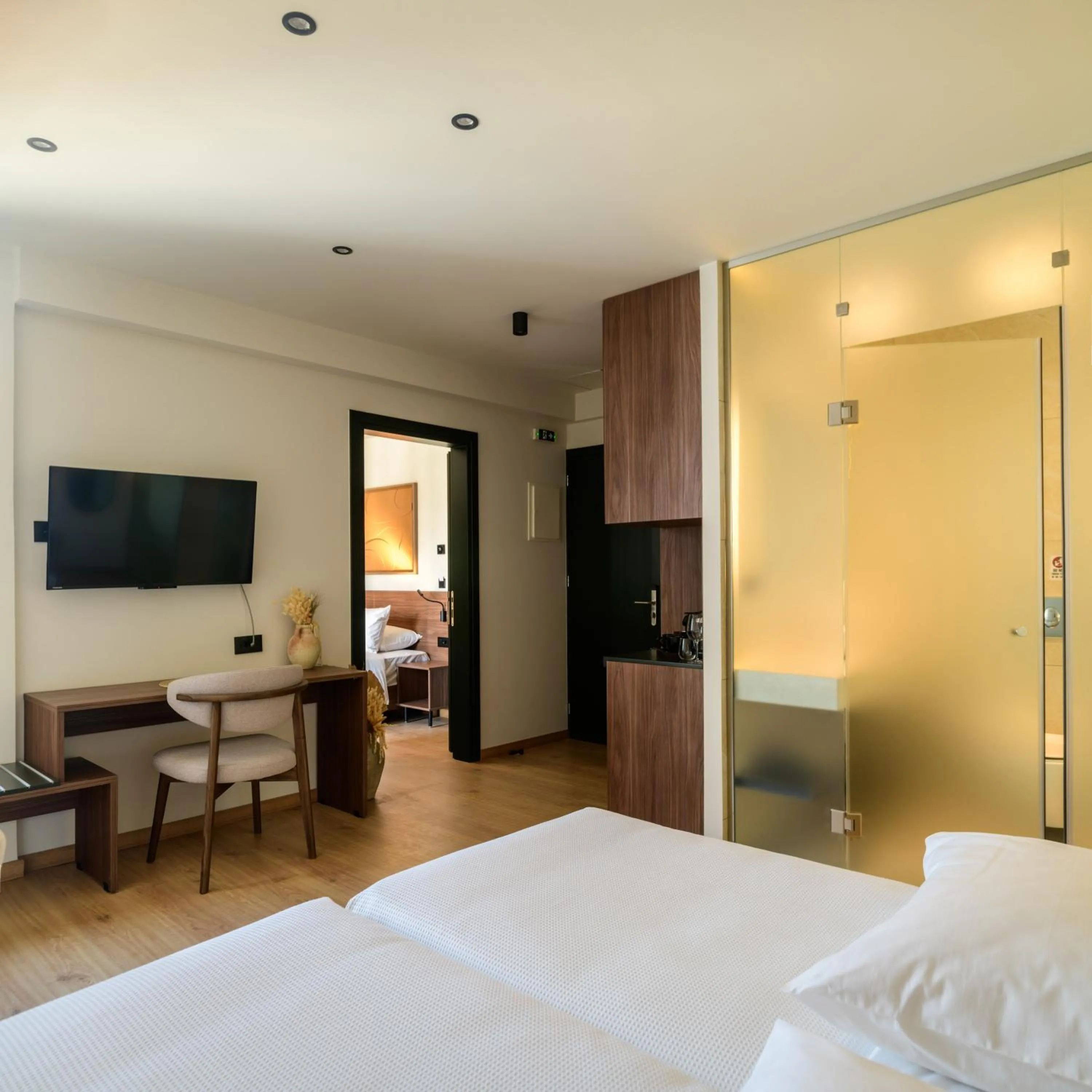 Photo of the whole room, Bed in Ermou 26 Hotel