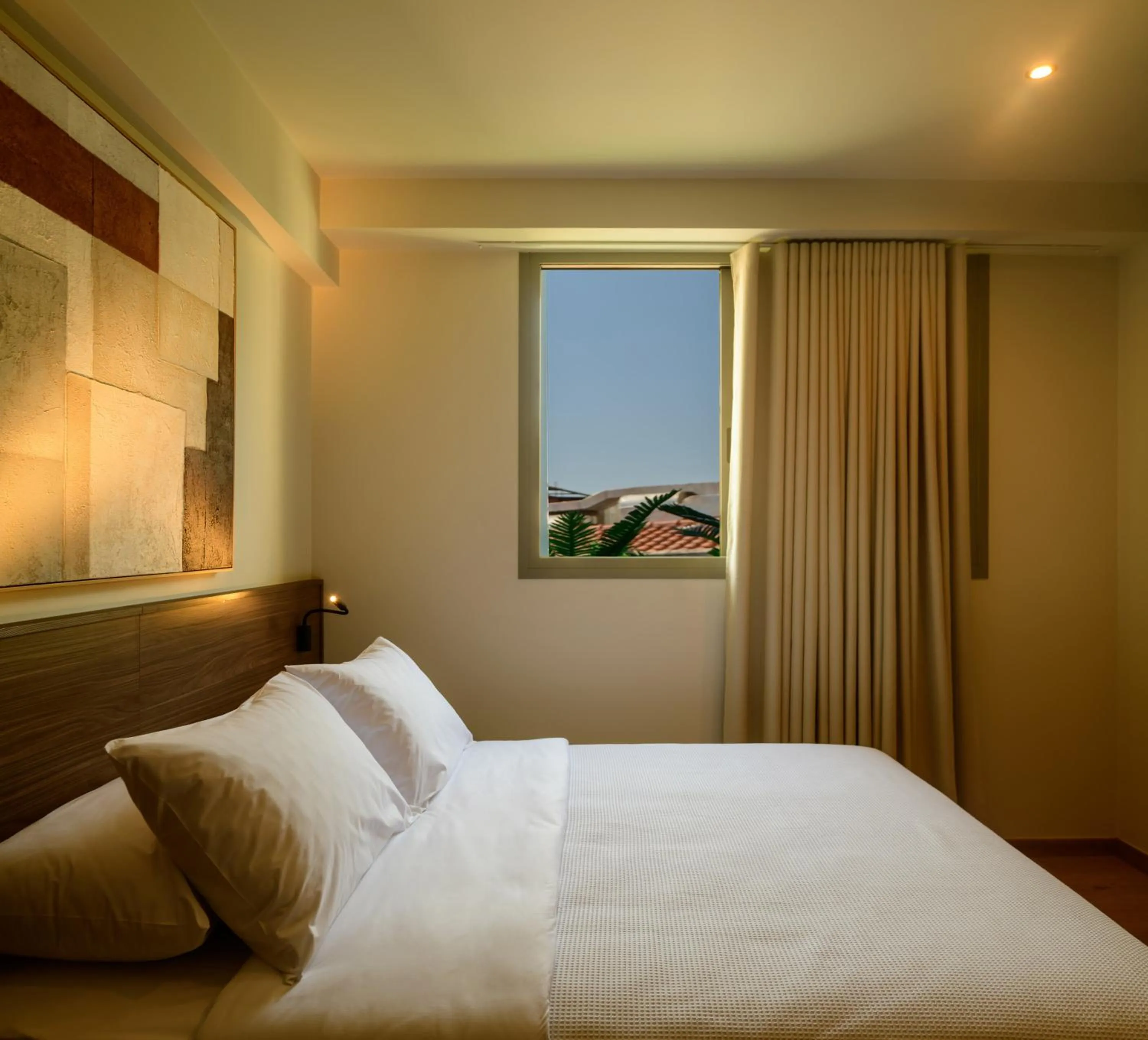 Photo of the whole room, Bed in Ermou 26 Hotel