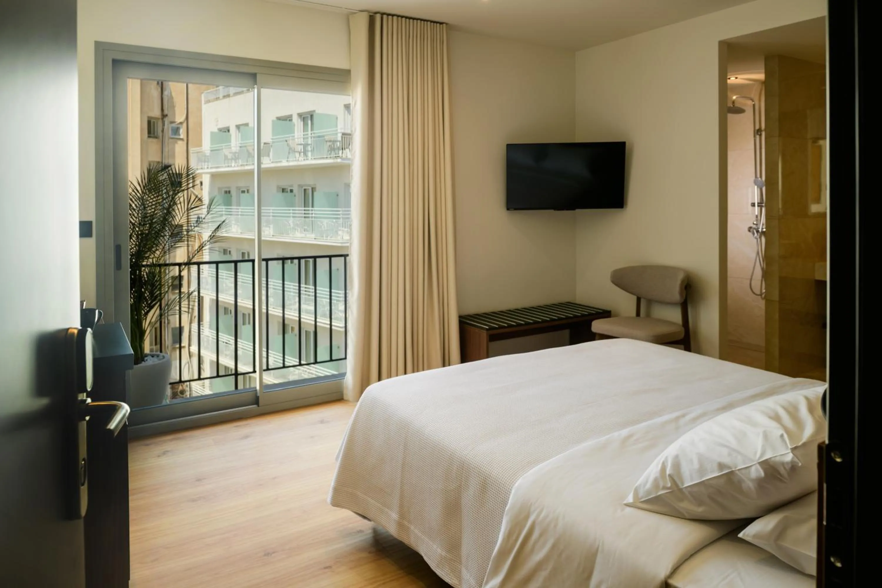 Bed in Ermou 26 Hotel