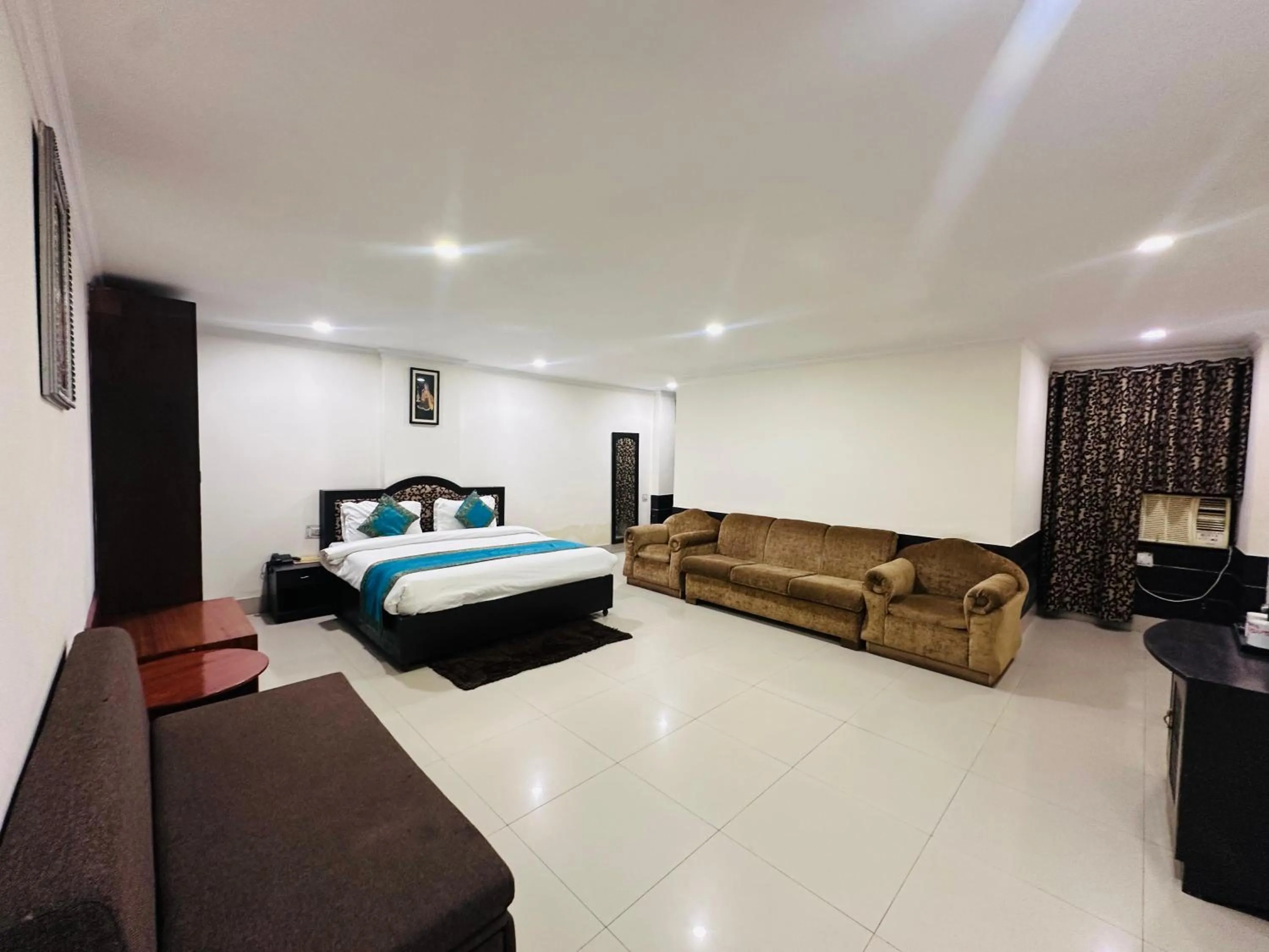 Hotel OK International