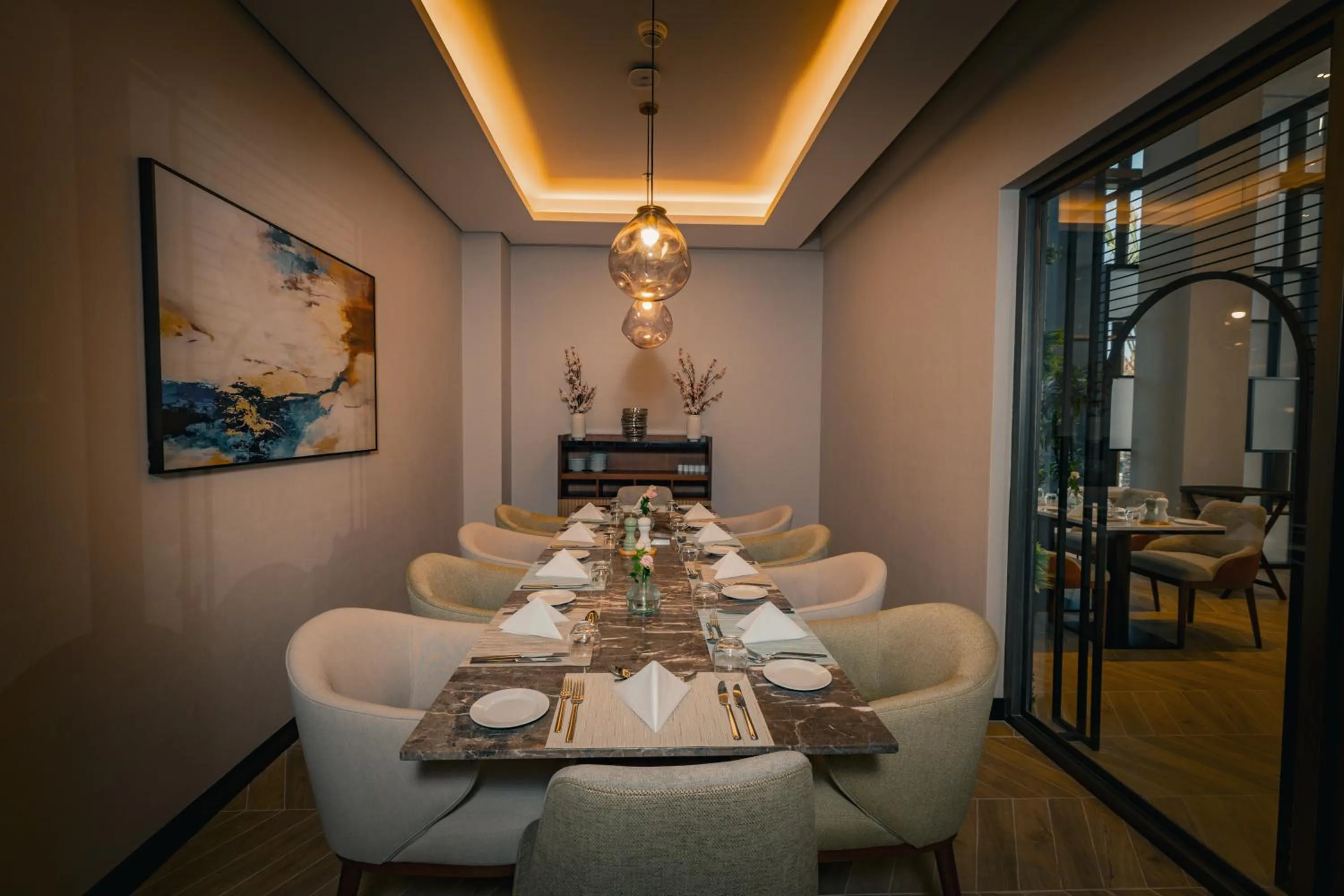 Restaurant/places to eat in First Grand Hotel