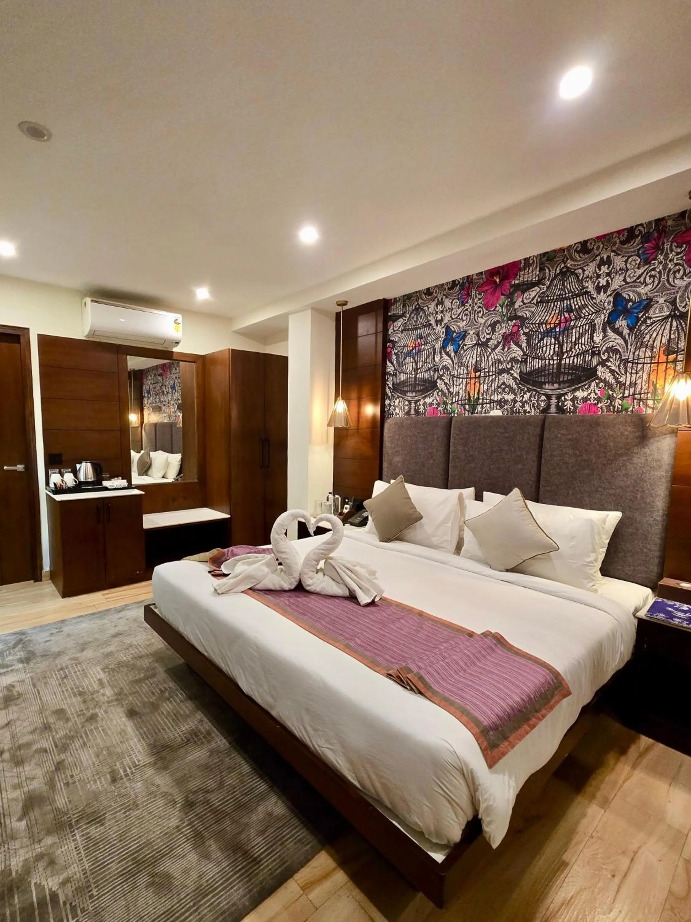 Bed in Romeo Lane, Mussoorie by Alivaa