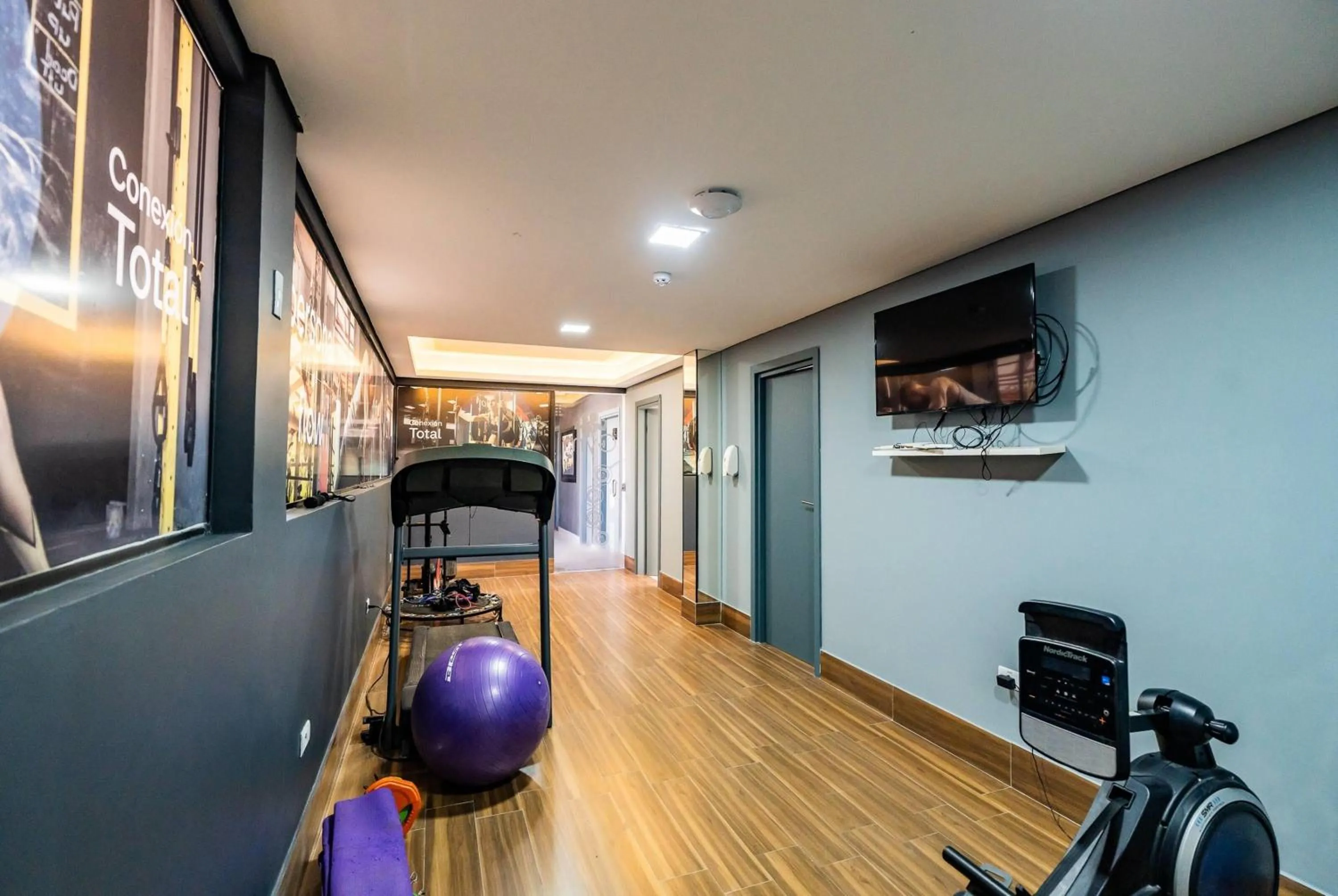Fitness centre/facilities in Ramada Suites by Wyndham Asuncion Aeropuerto