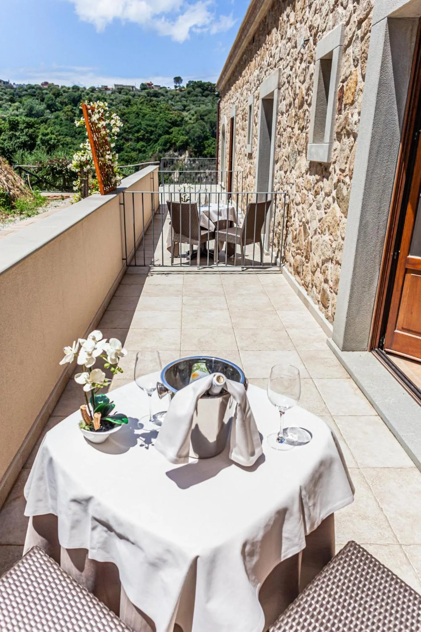 Balcony/Terrace in Villa Ginevra Resort Agrituristico