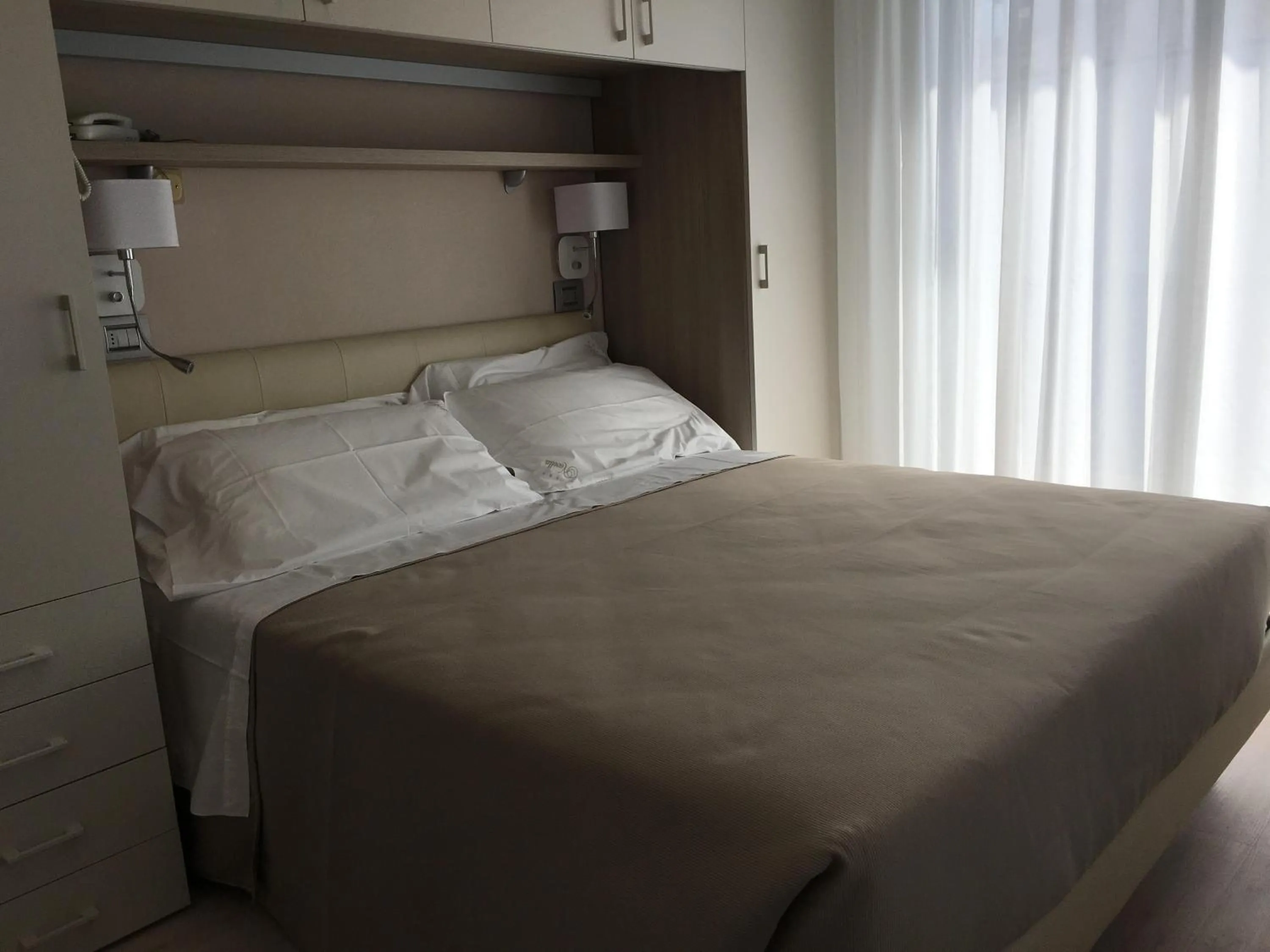 Photo of the whole room in Hotel Novella