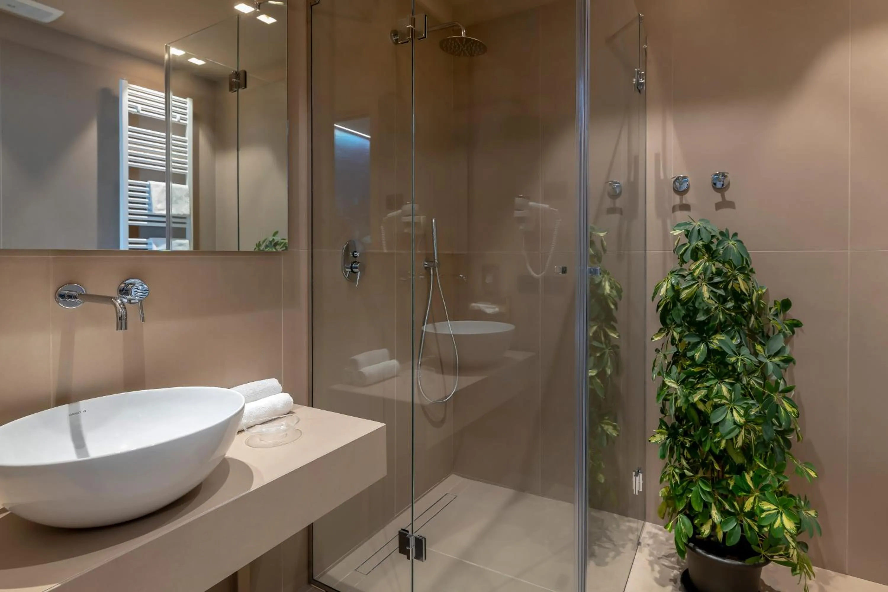 Bathroom in Hotel Adlon - FRONTE MARE