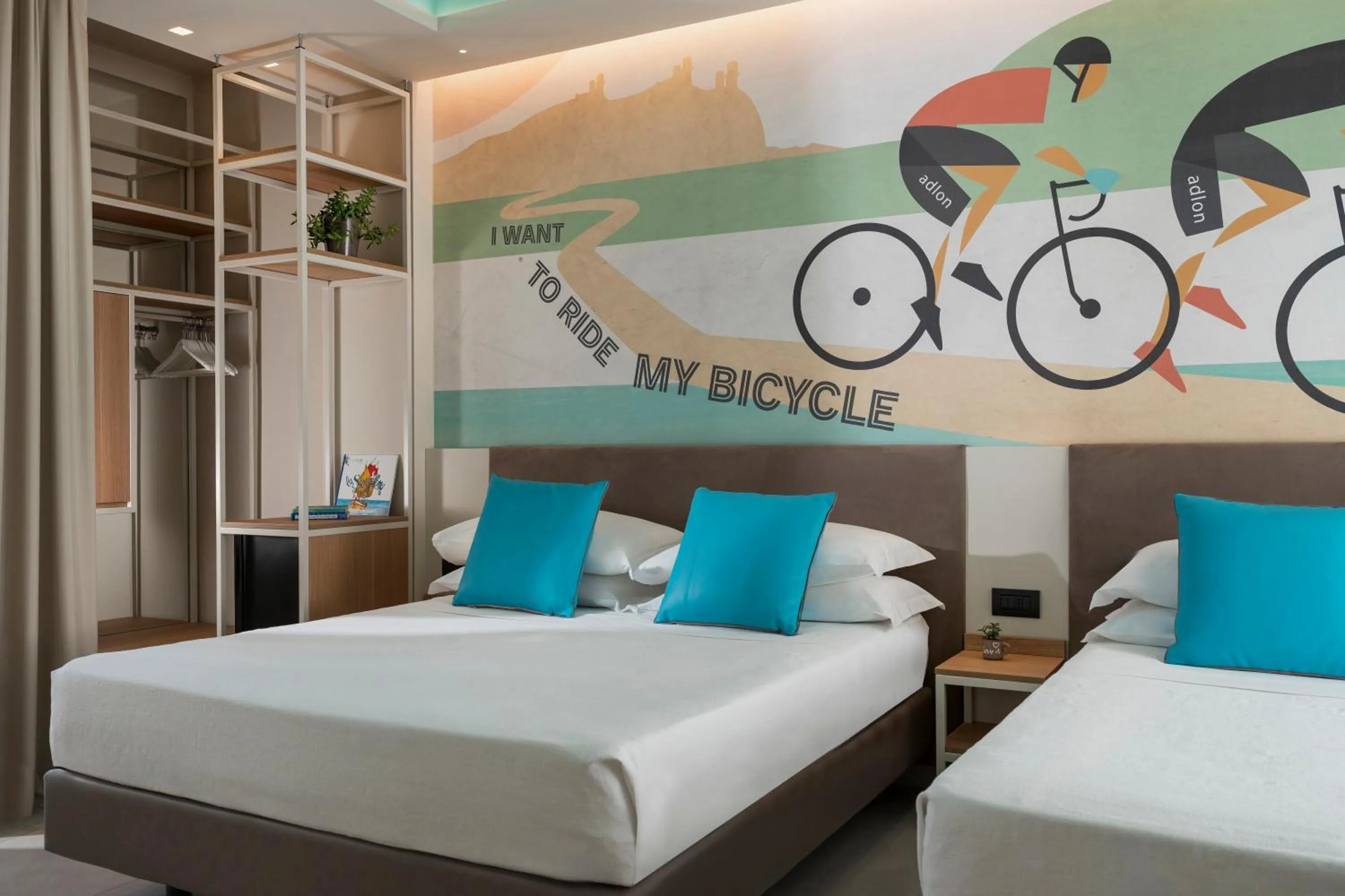 Bedroom, Bed in Hotel Adlon - FRONTE MARE