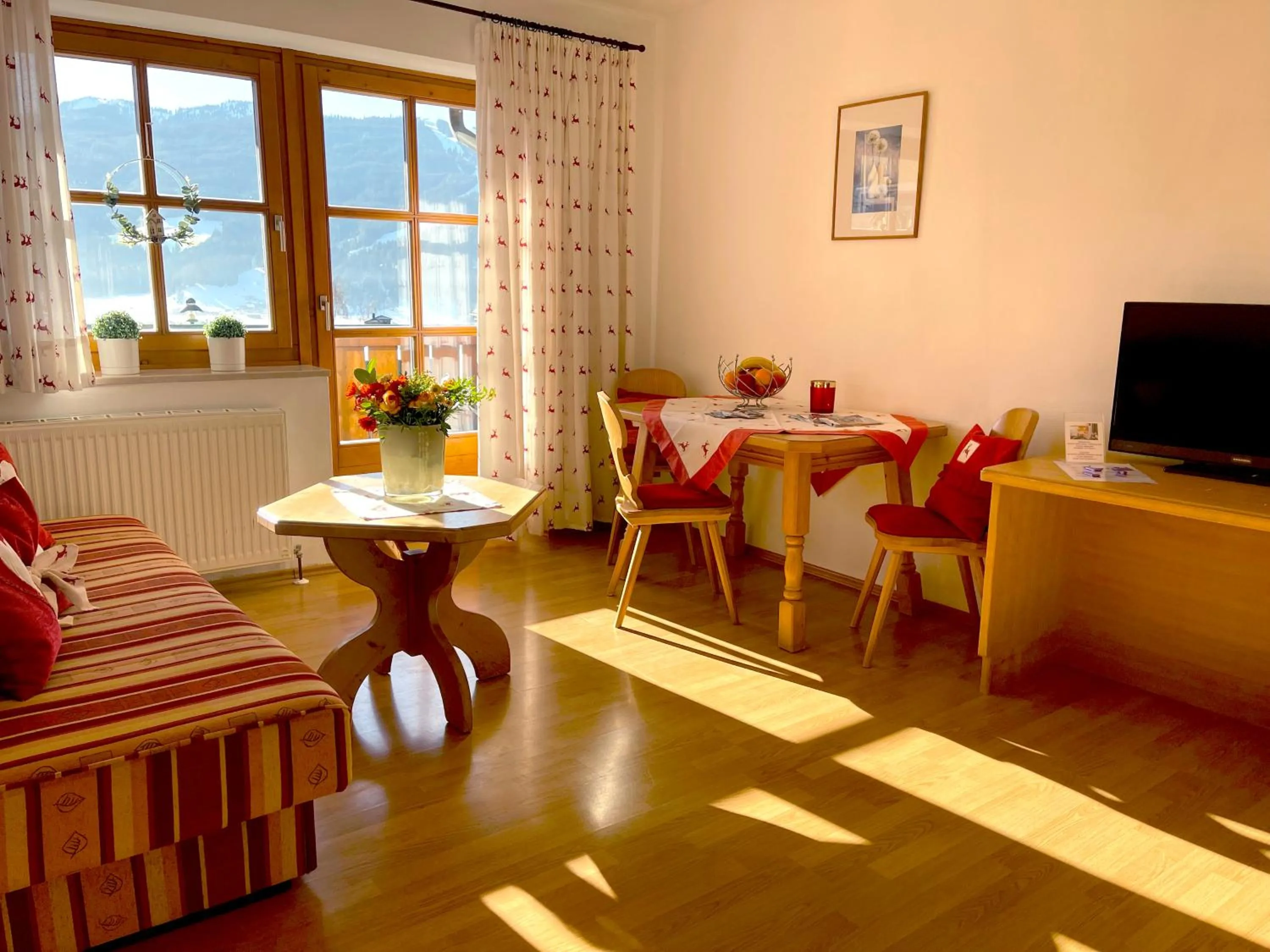 Living room in Chalet Zauberflöte