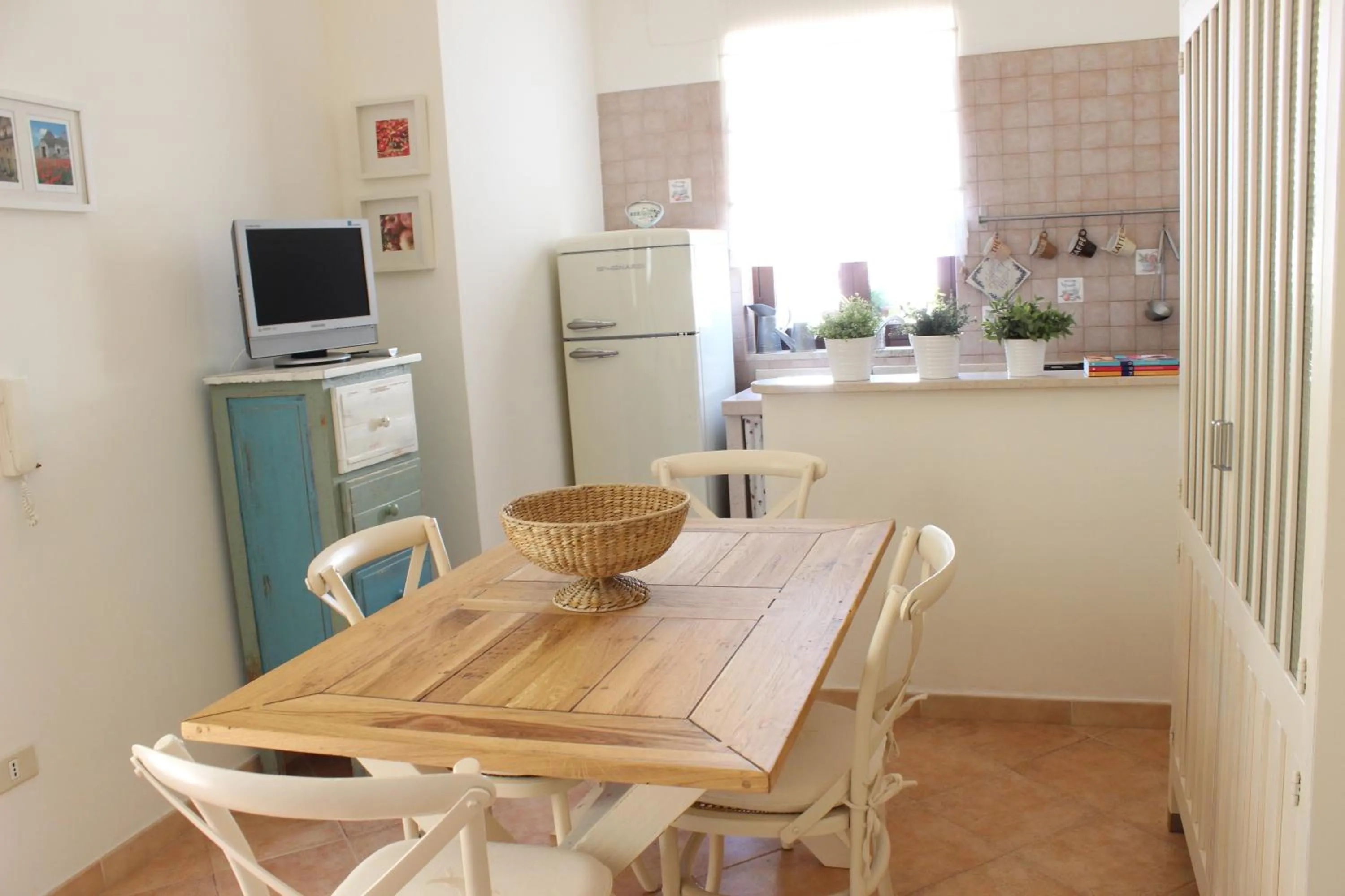 Dining area in Fiordilavanda