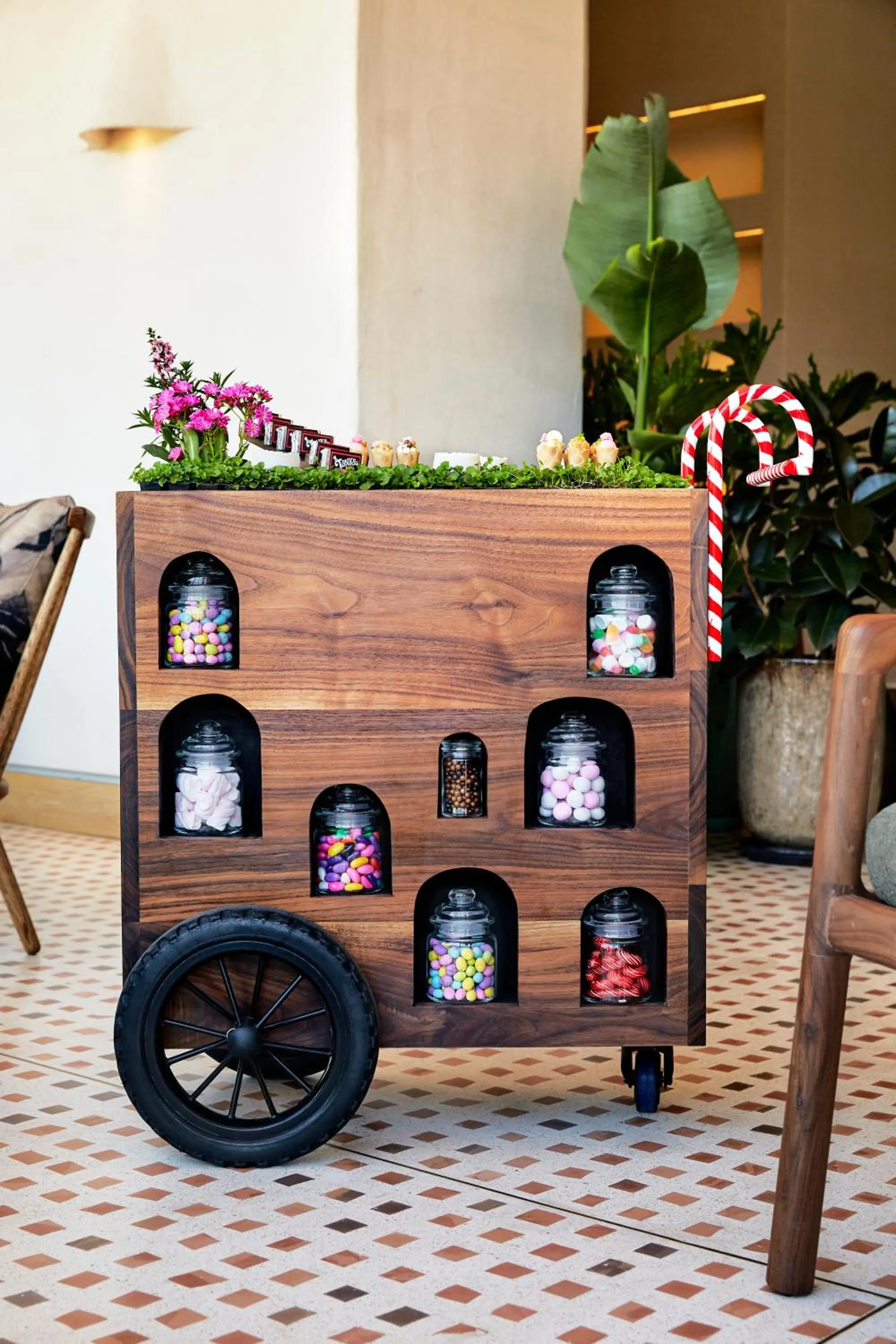 Restaurant/places to eat in Leeu Estates