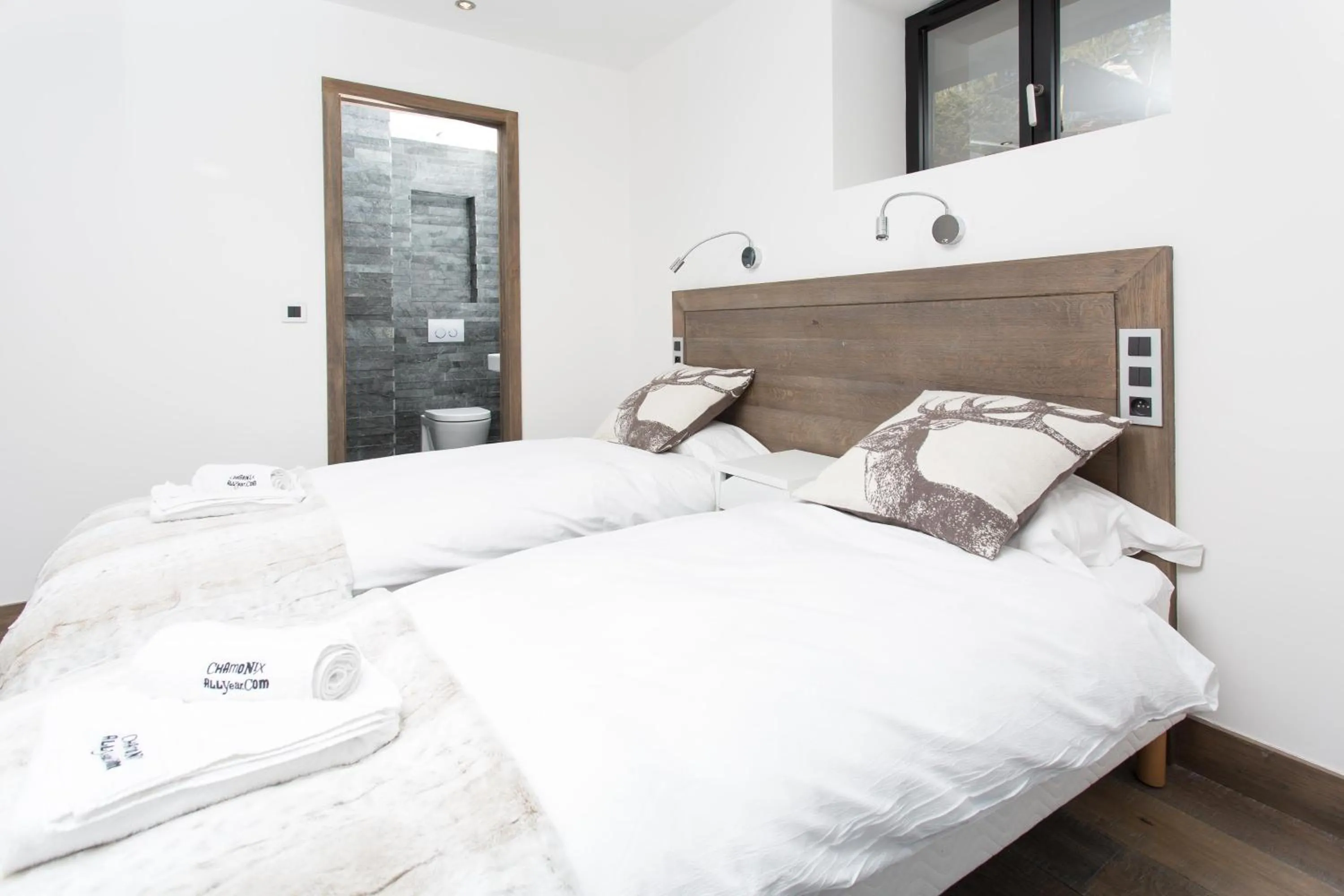 Bedroom, Bed in Chalet La Source - Chamonix All Year