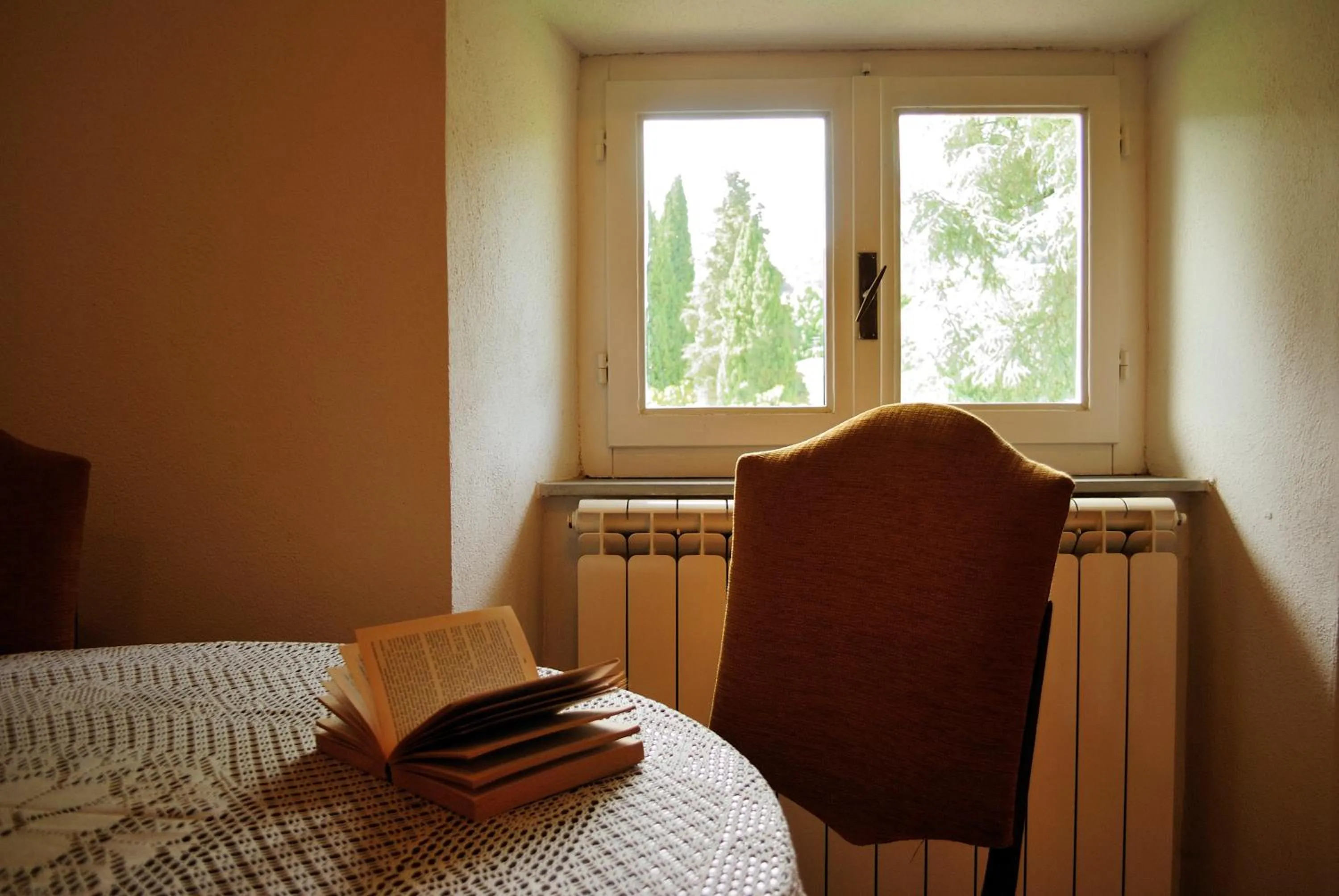 Decorative detail, Bed in Villa Gherardi - B&B e Hostel