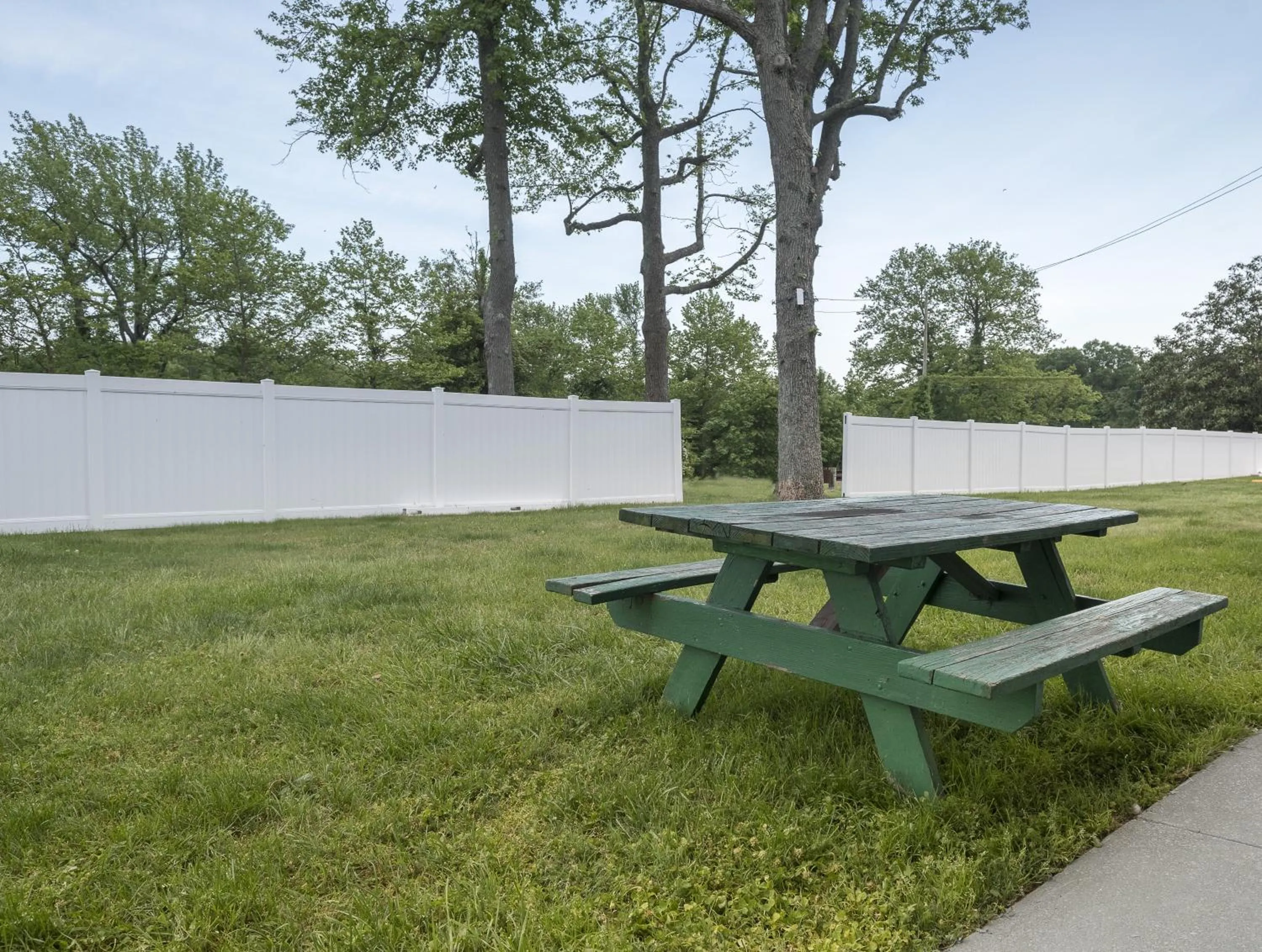 BBQ facilities in Red Roof Inn Wildwood – Cape May/Rio Grande