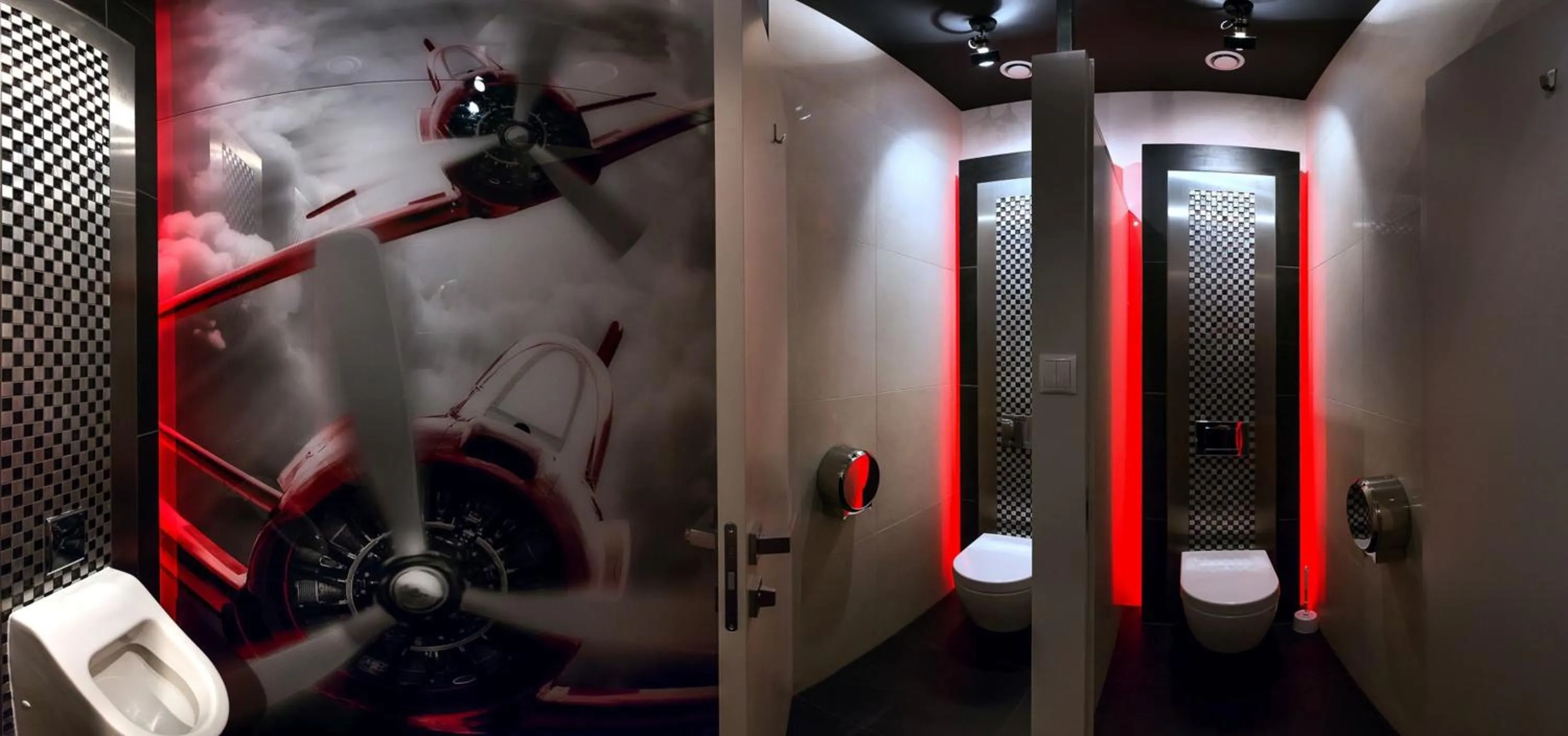 Bathroom in Hotel KARO