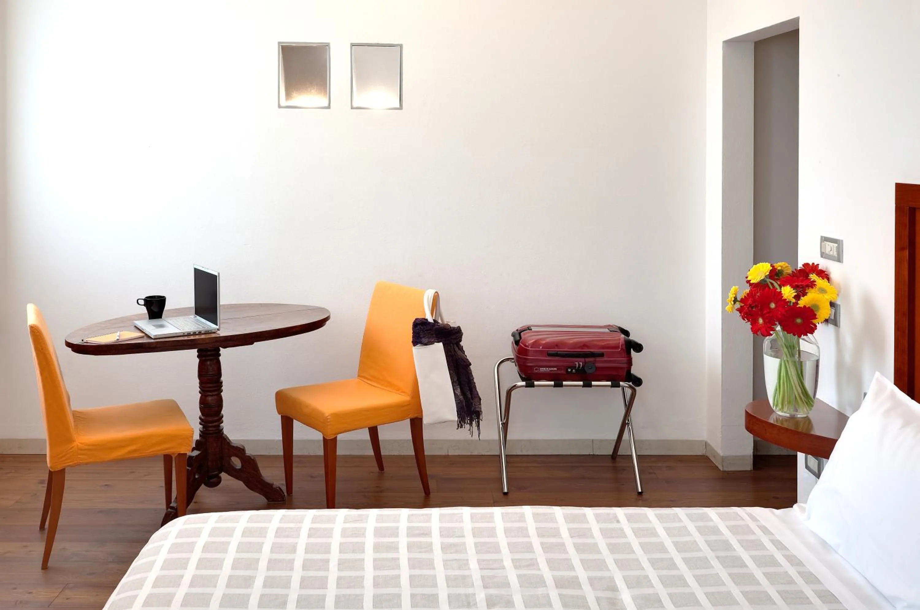 Seating area, Bed in Hotel Due Mori