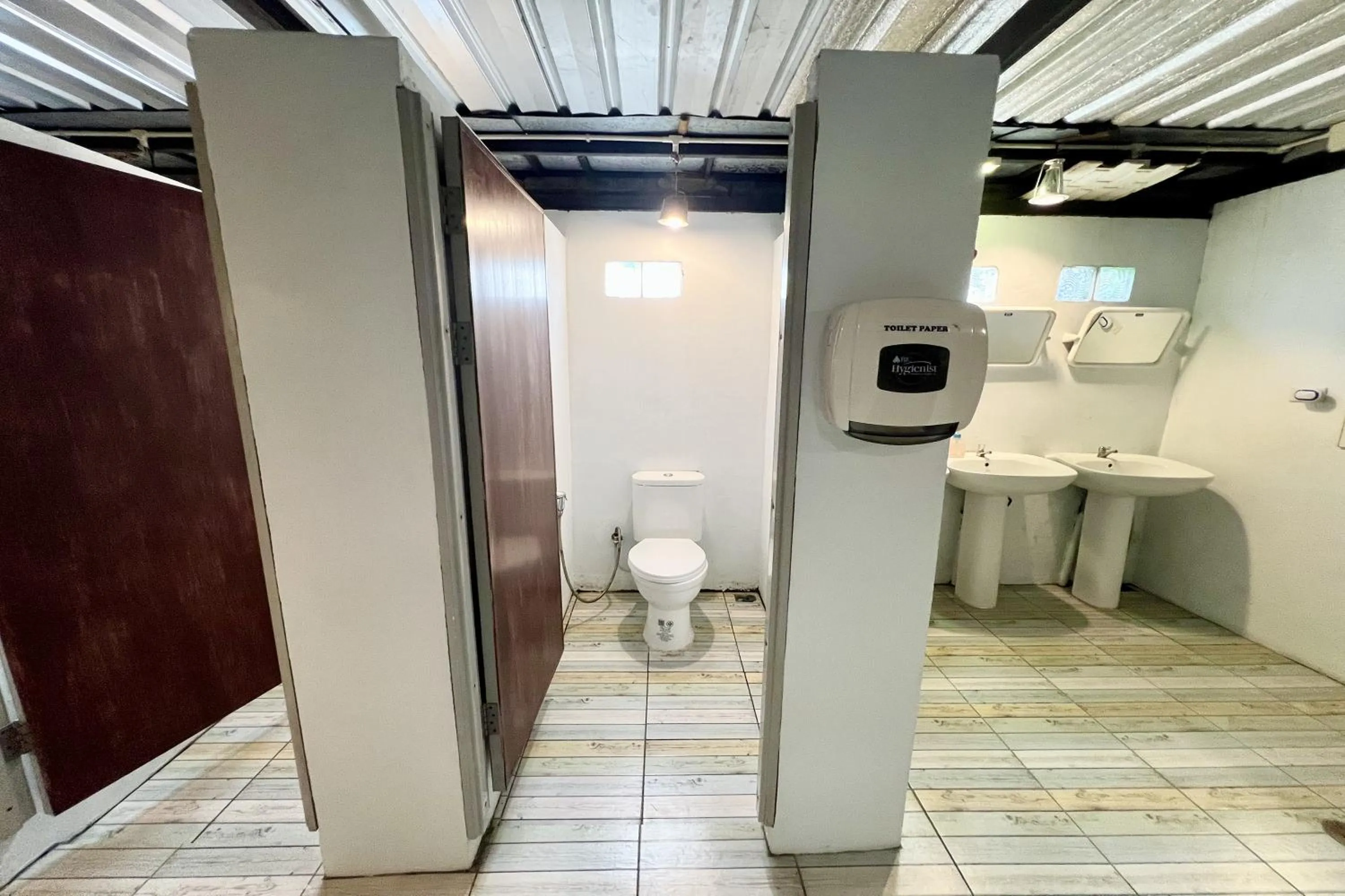 Bathroom in Orchid Hostel Near Bumrungrad hospital and Nana Market