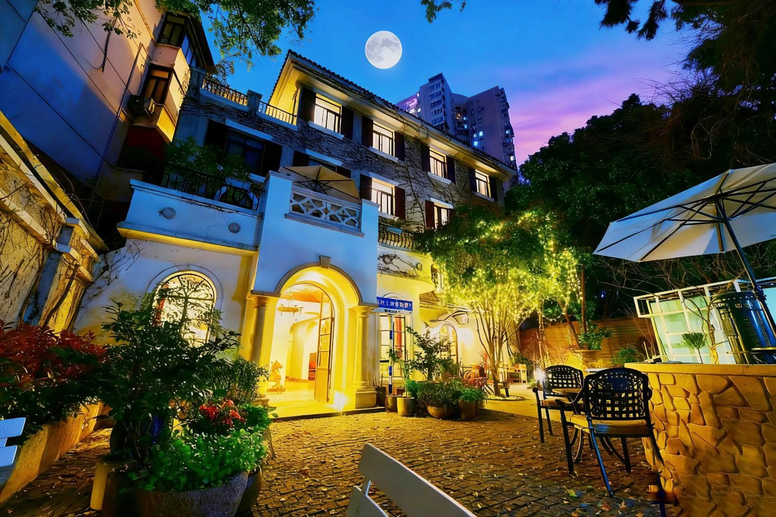 Property building in Shanghai Former French Concession Garden Hotel