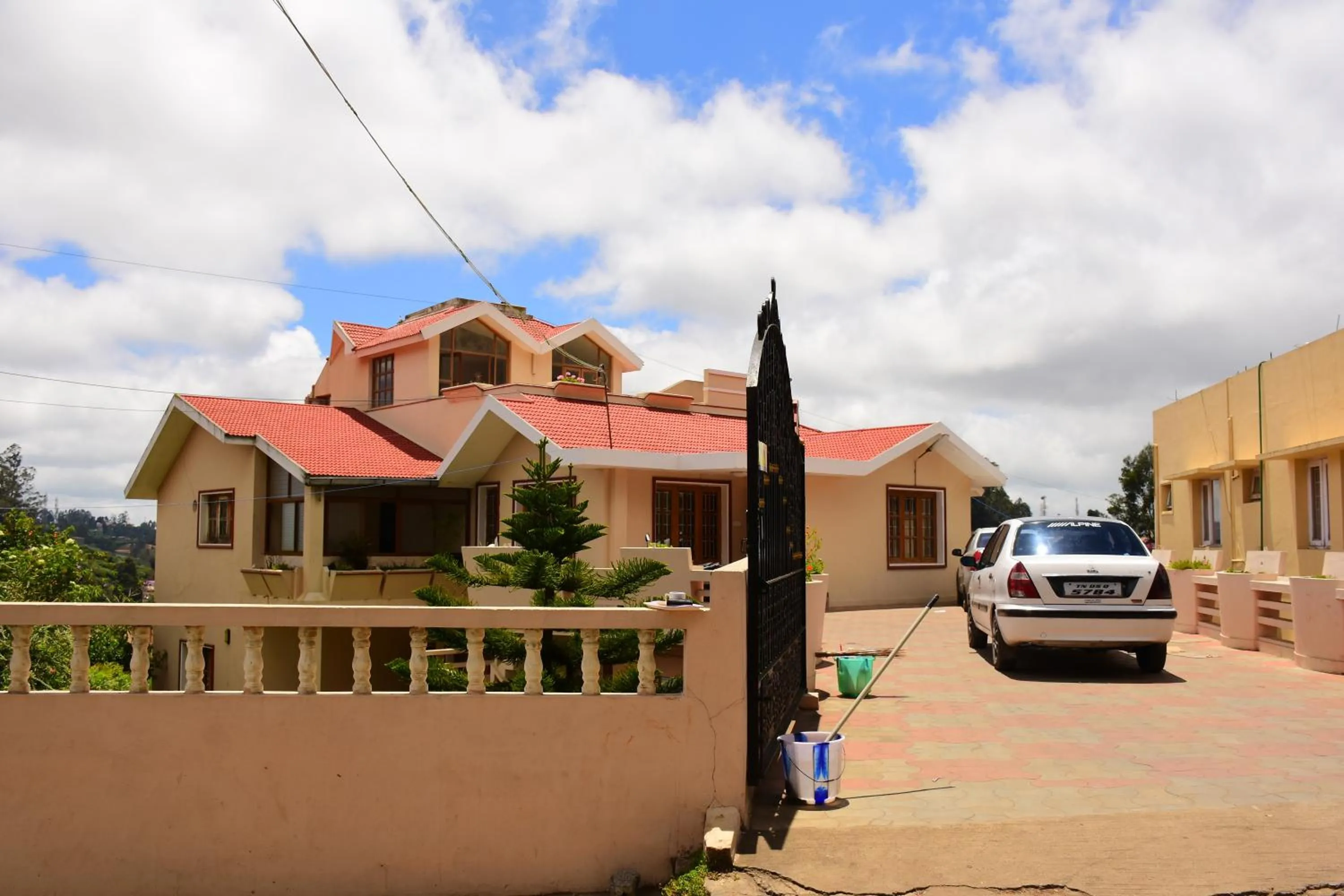 Facade/entrance in Rainbow Cottages-Budget Friendly rooms