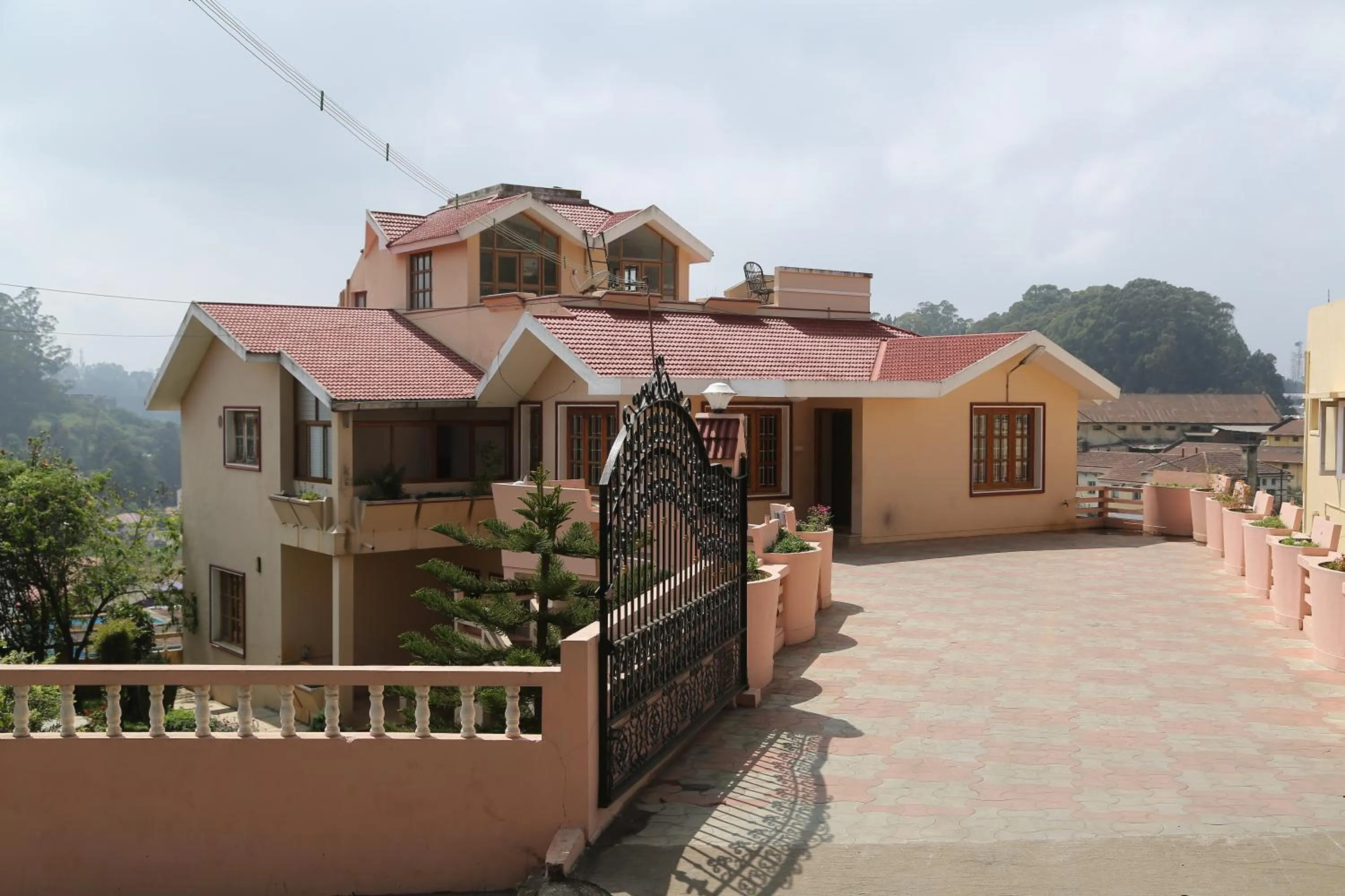 Property building in Rainbow Cottages-Budget Friendly rooms