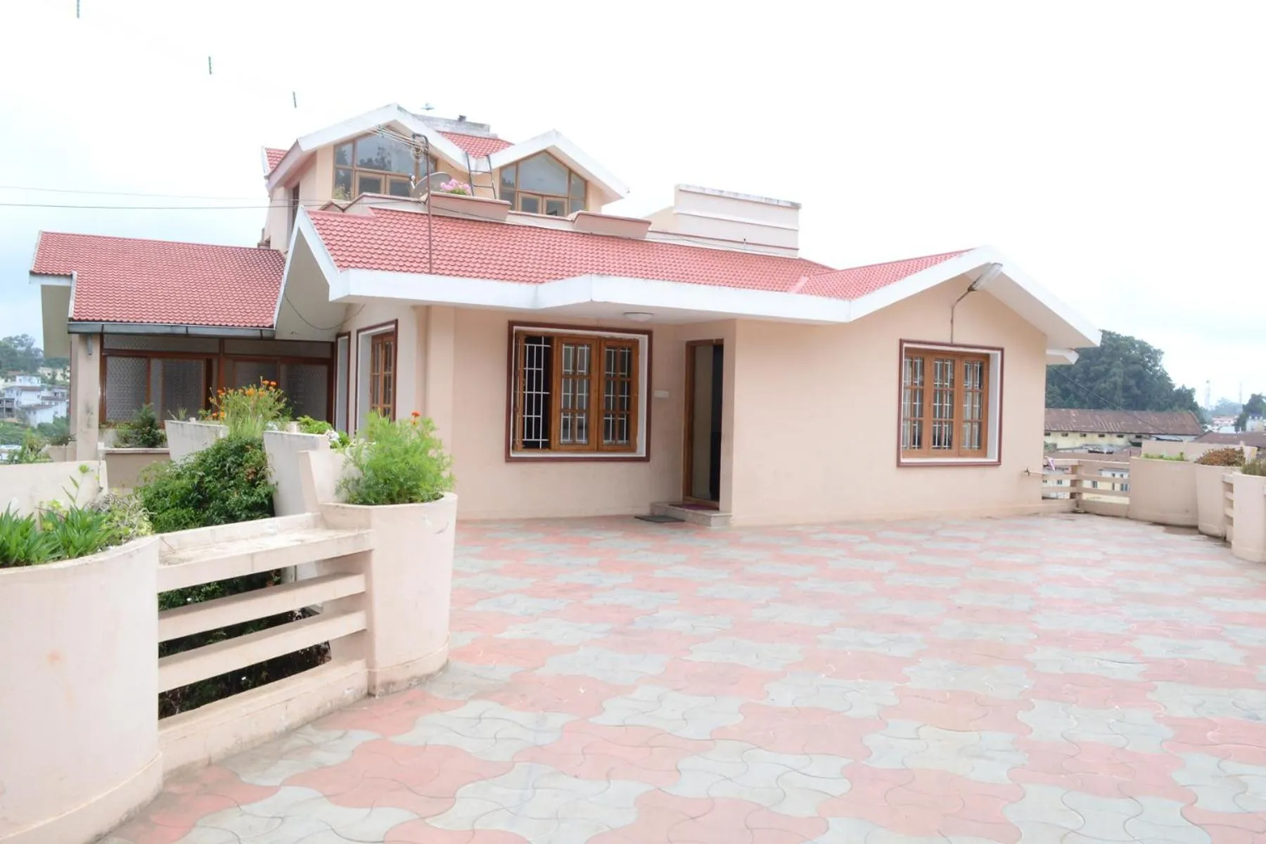 Property building in Rainbow Cottages-Budget Friendly rooms