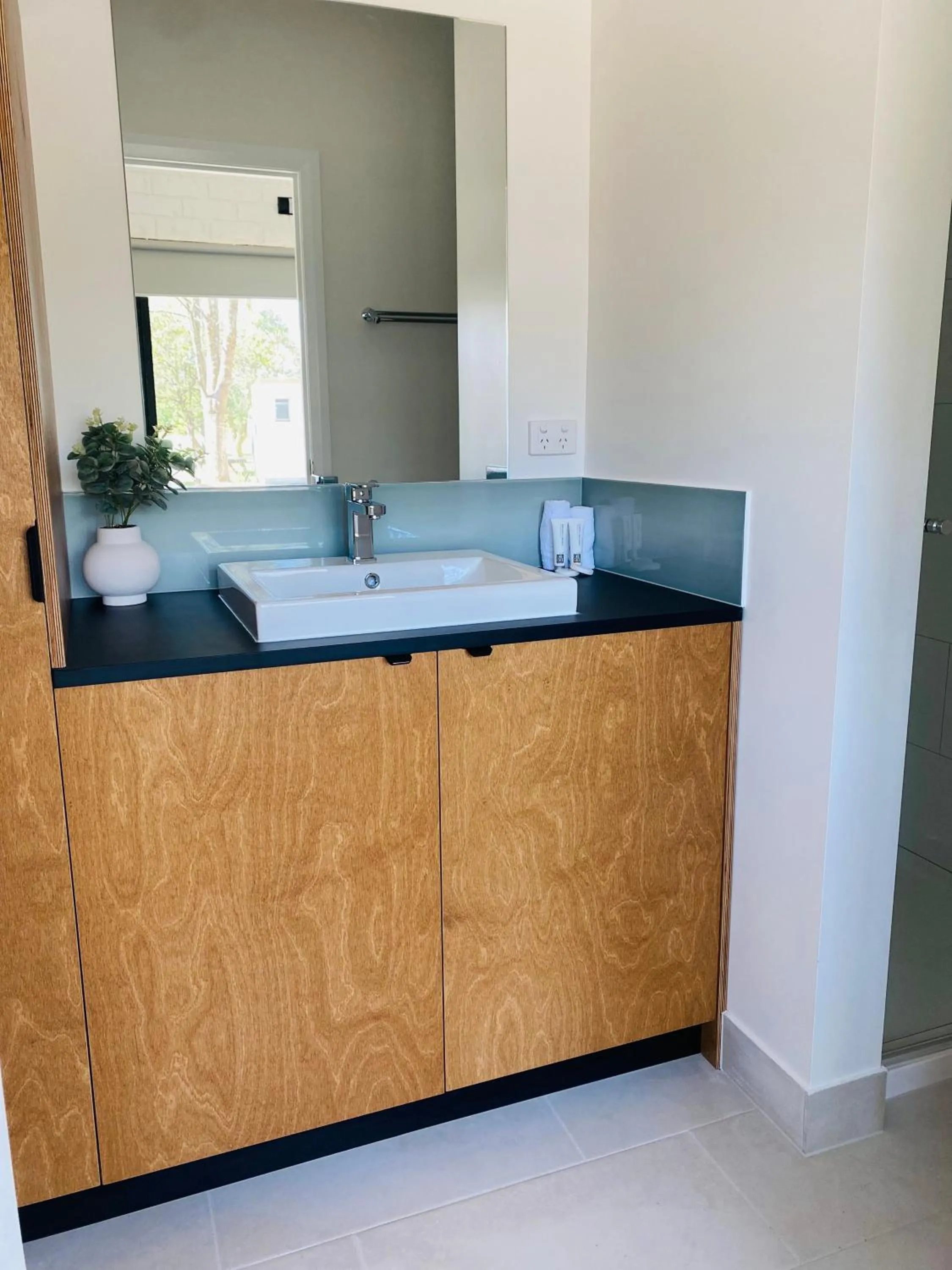 Bathroom in Bright Porepunkah Holiday Park