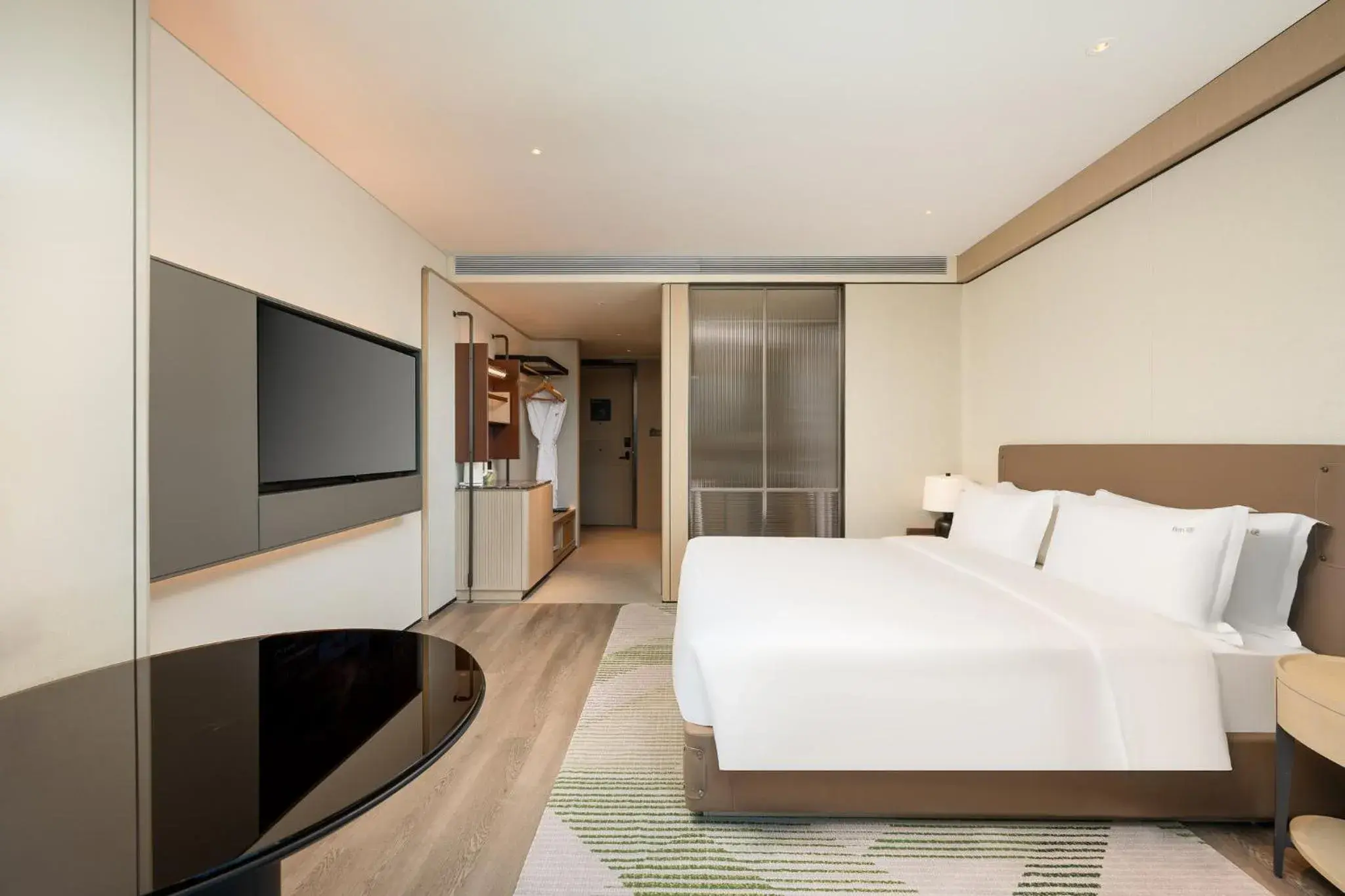 Standard King Room - Accessible in Holiday Inn Changchun High Tech Zone by IHG Standard King Room - Accessible in Holiday Inn Changchun High Tech Zone by IHG