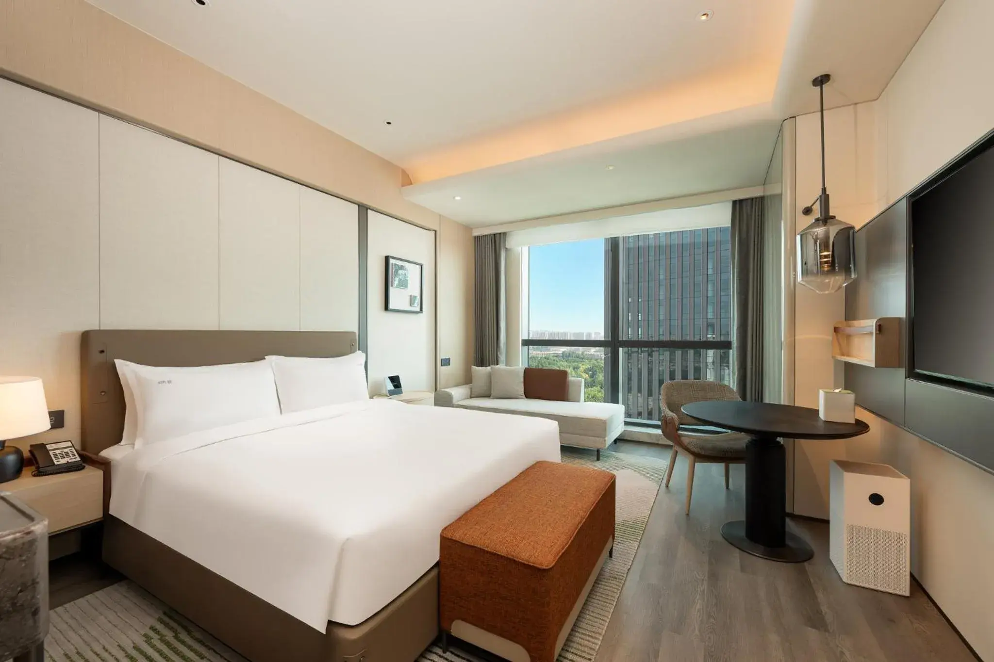 Standard King Room with City View in Holiday Inn Changchun High Tech Zone by IHG Standard King Room with City View in Holiday Inn Changchun High Tech Zone by IHG