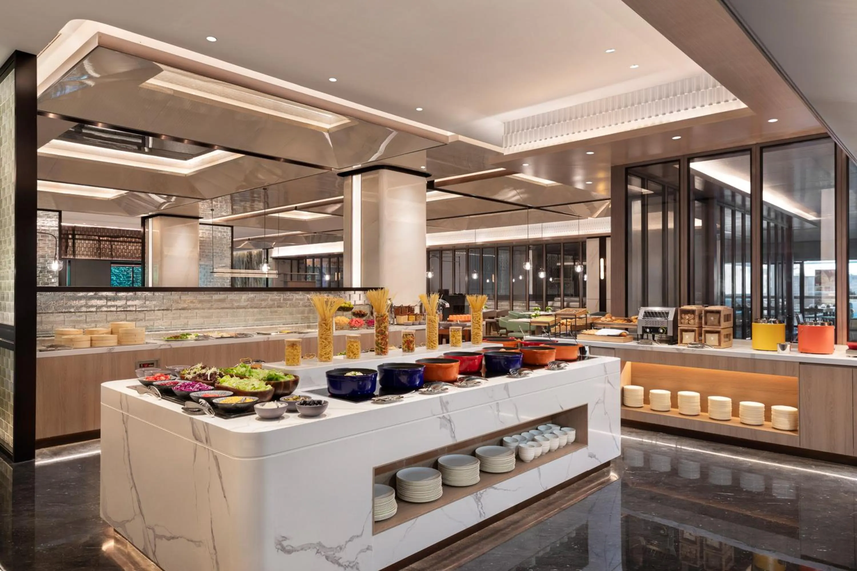 Buffet breakfast in Holiday Inn & Suites Shanghai Changfeng by IHG