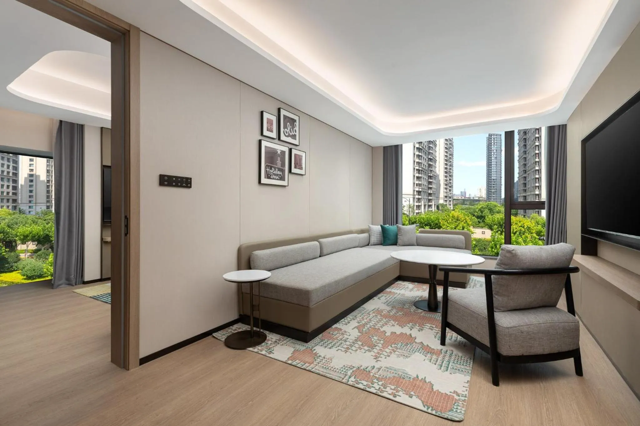 Photo of the whole room in Holiday Inn & Suites Shanghai Changfeng by IHG