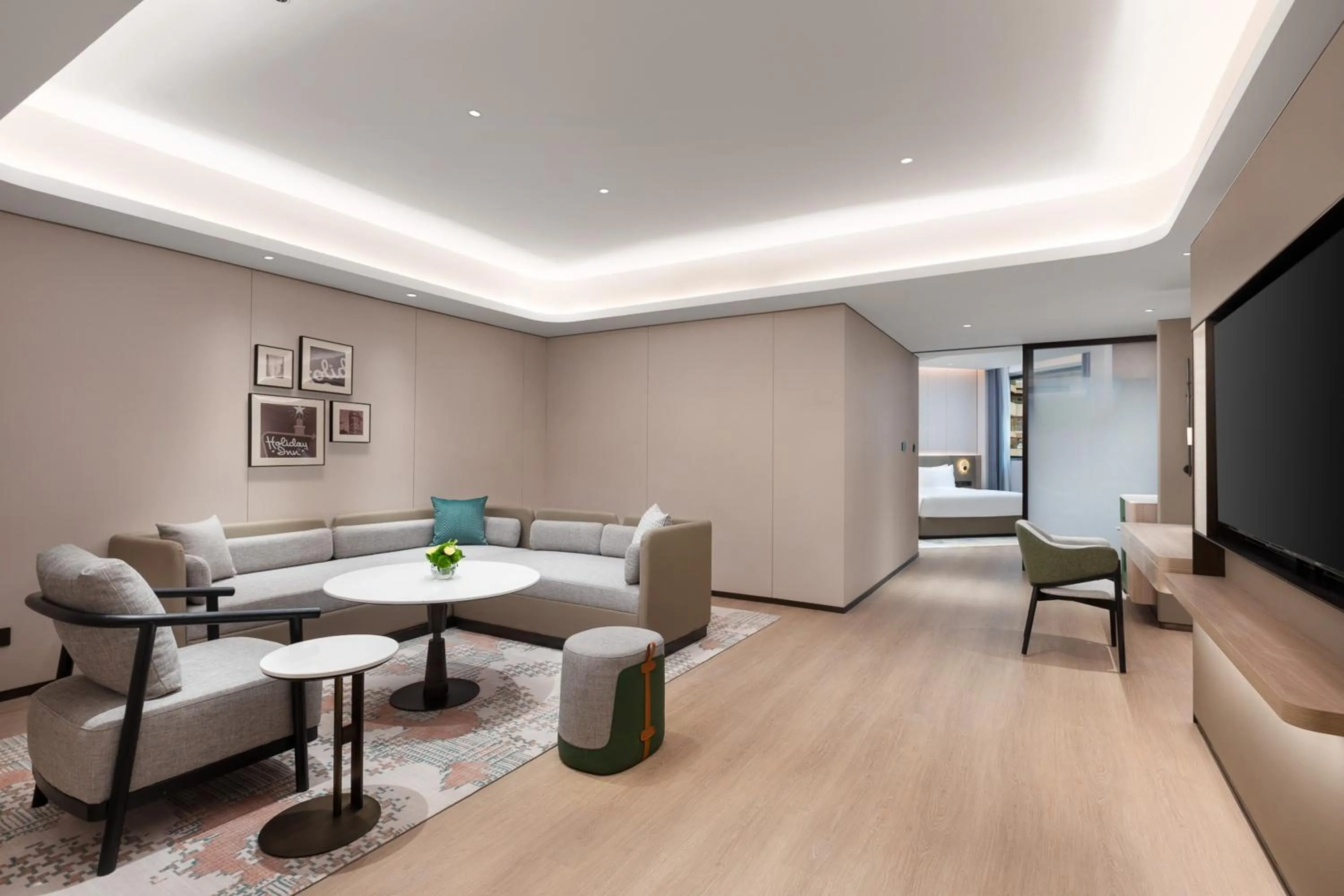 Living room in Holiday Inn & Suites Shanghai Changfeng by IHG