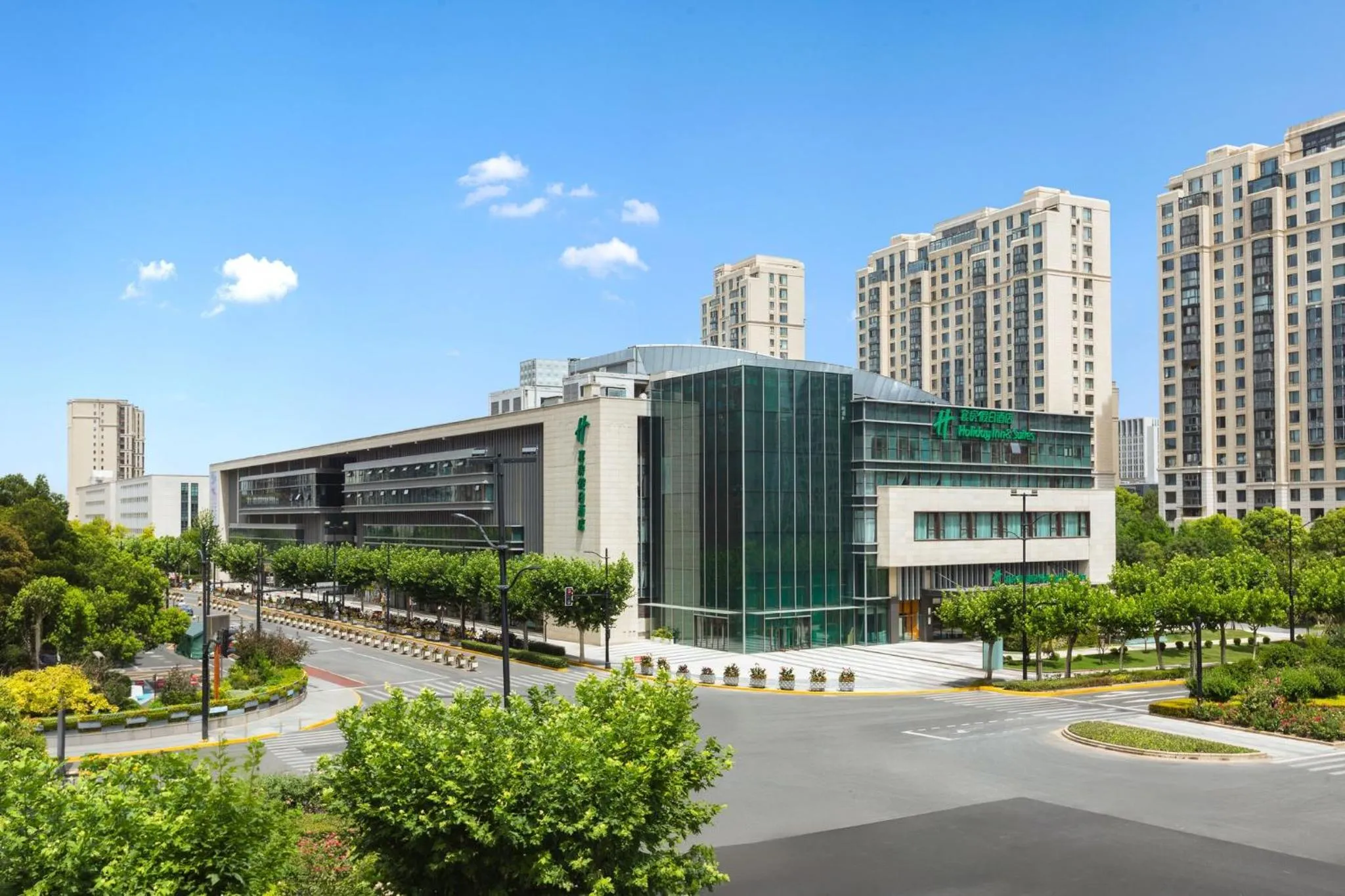 Property building in Holiday Inn & Suites Shanghai Changfeng by IHG