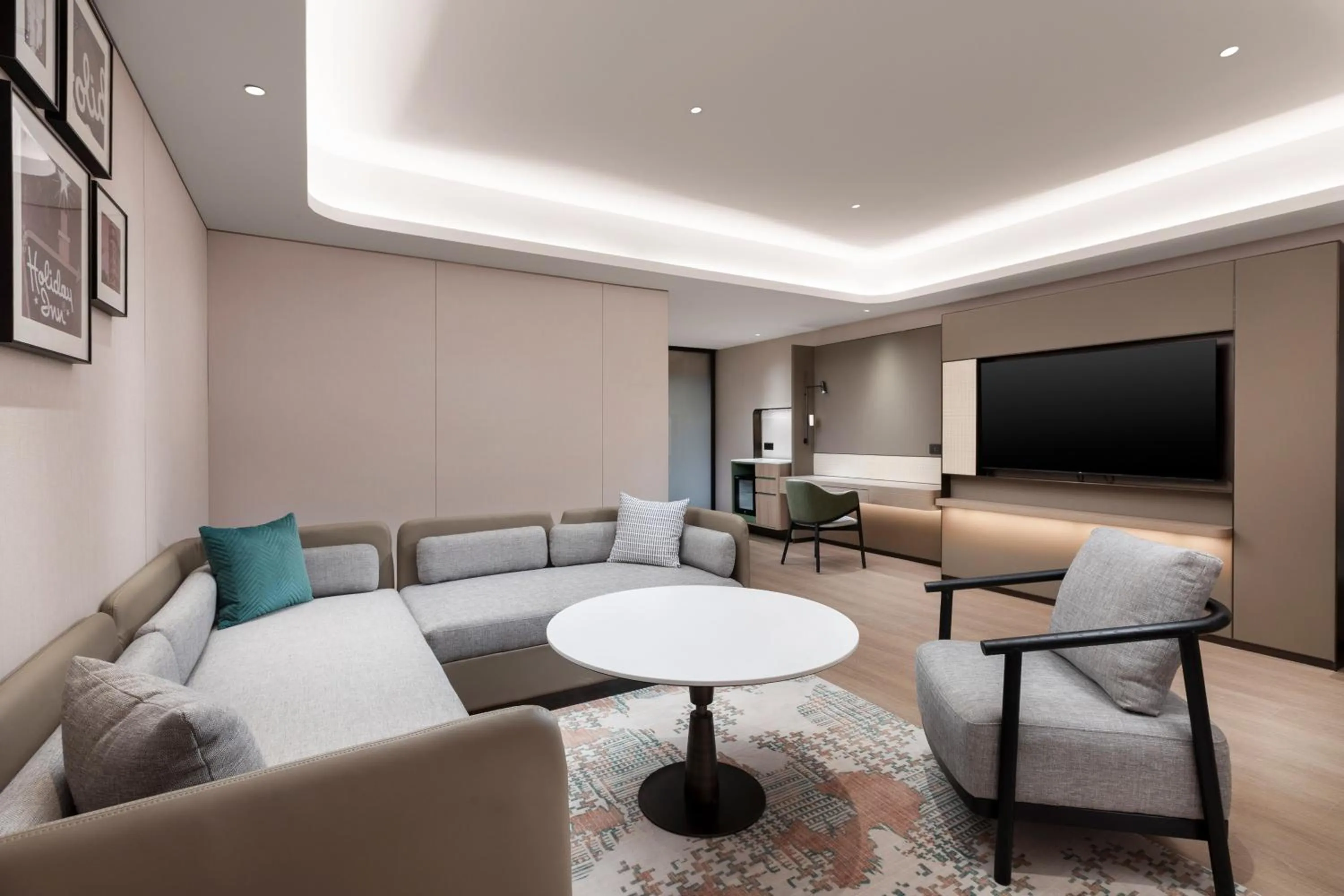 Living room in Holiday Inn & Suites Shanghai Changfeng by IHG