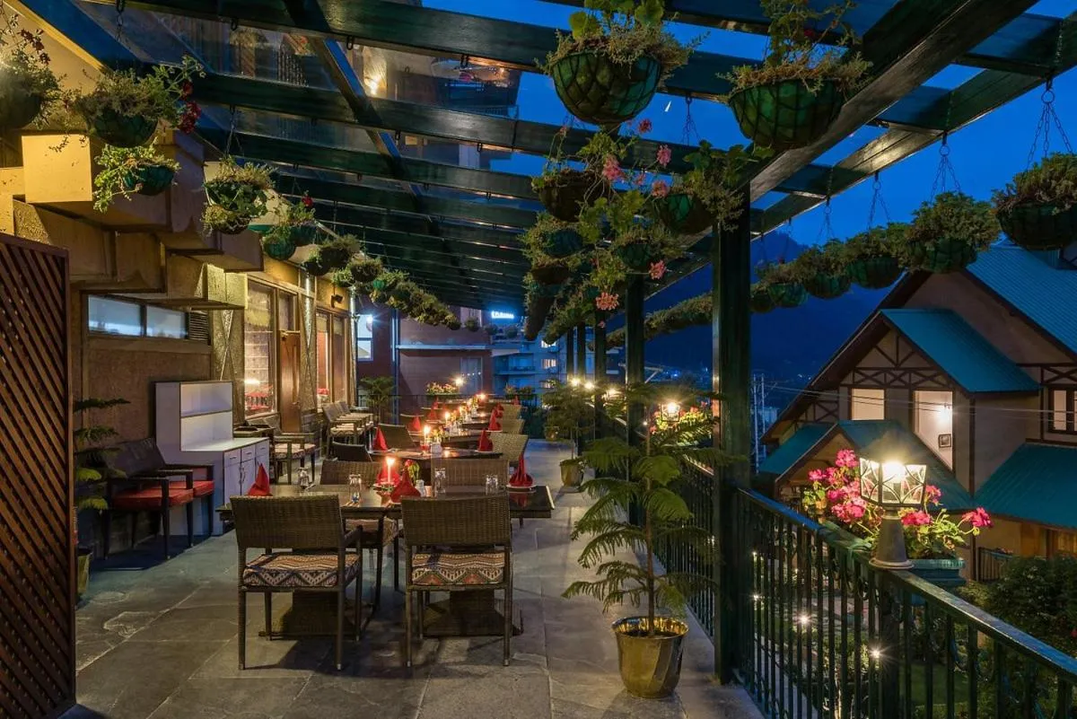 Restaurant/places to eat in The Anantmaya Resort