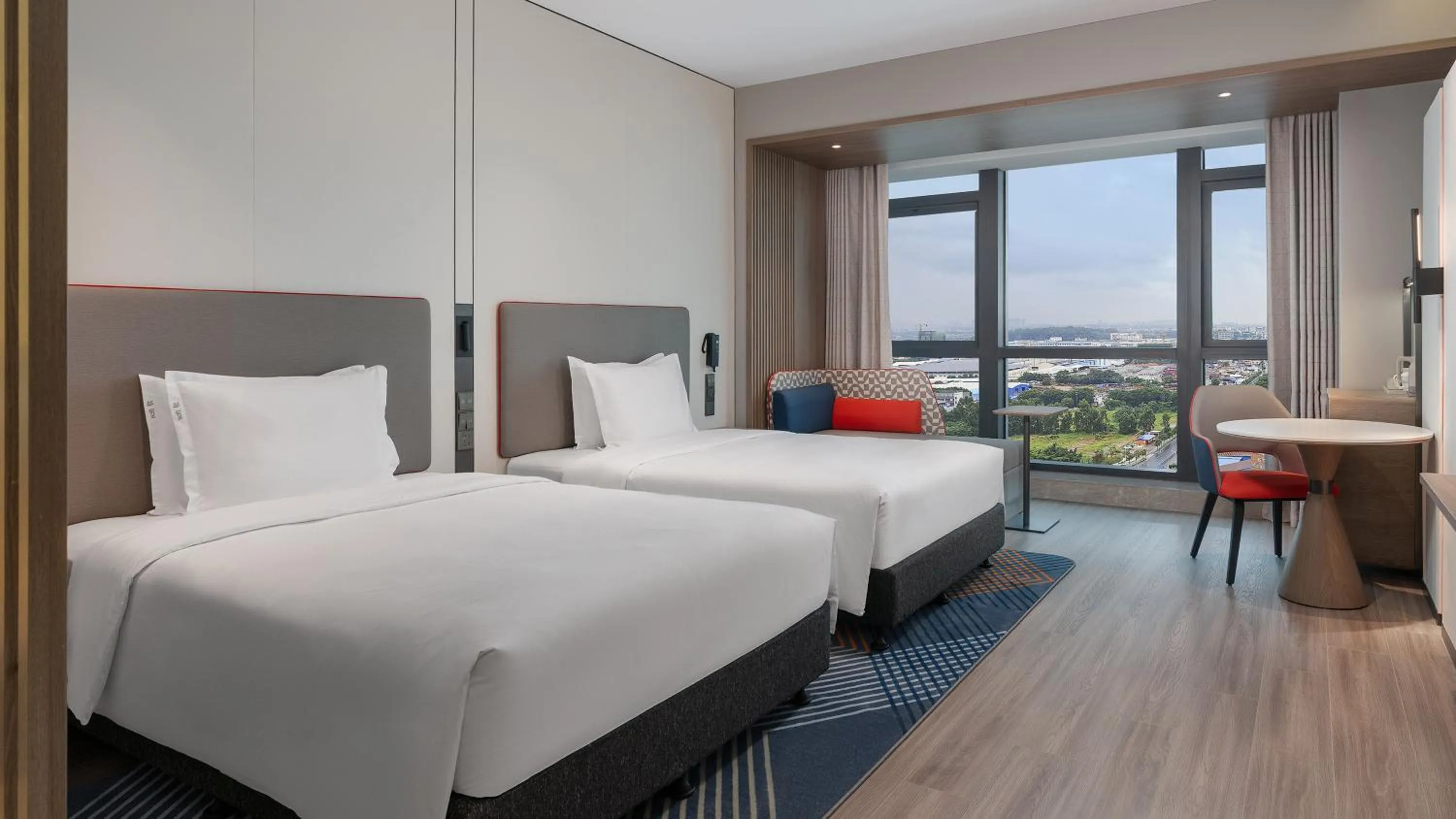Bed in Holiday Inn Express Foshan Sanshui by IHG