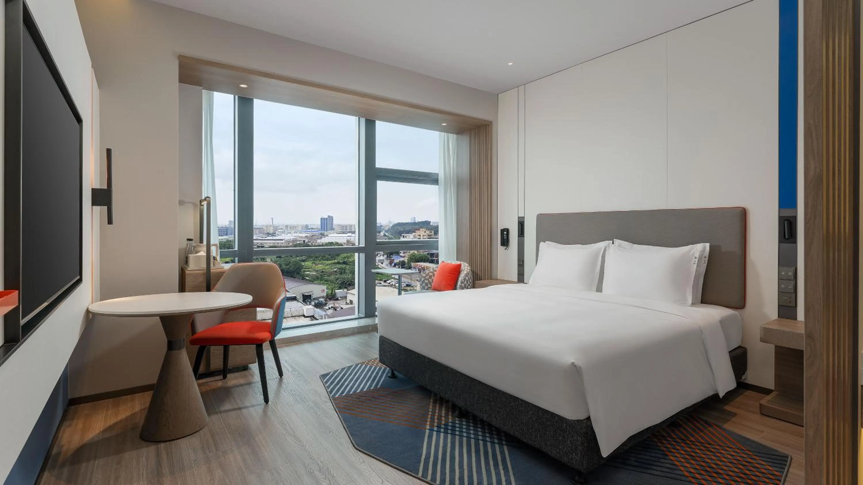 Bed in Holiday Inn Express Foshan Sanshui by IHG
