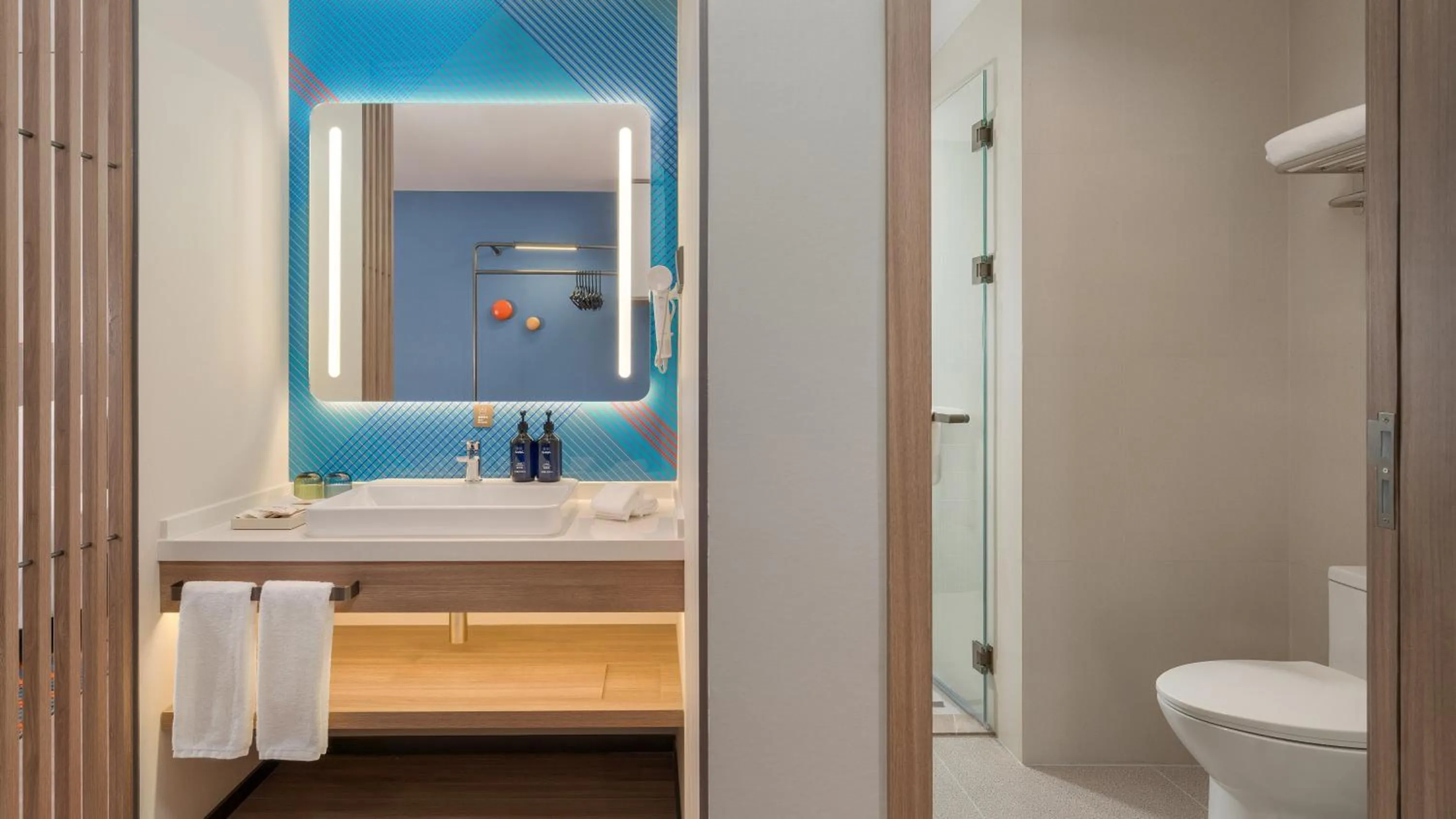 Shower in Holiday Inn Express Foshan Sanshui by IHG