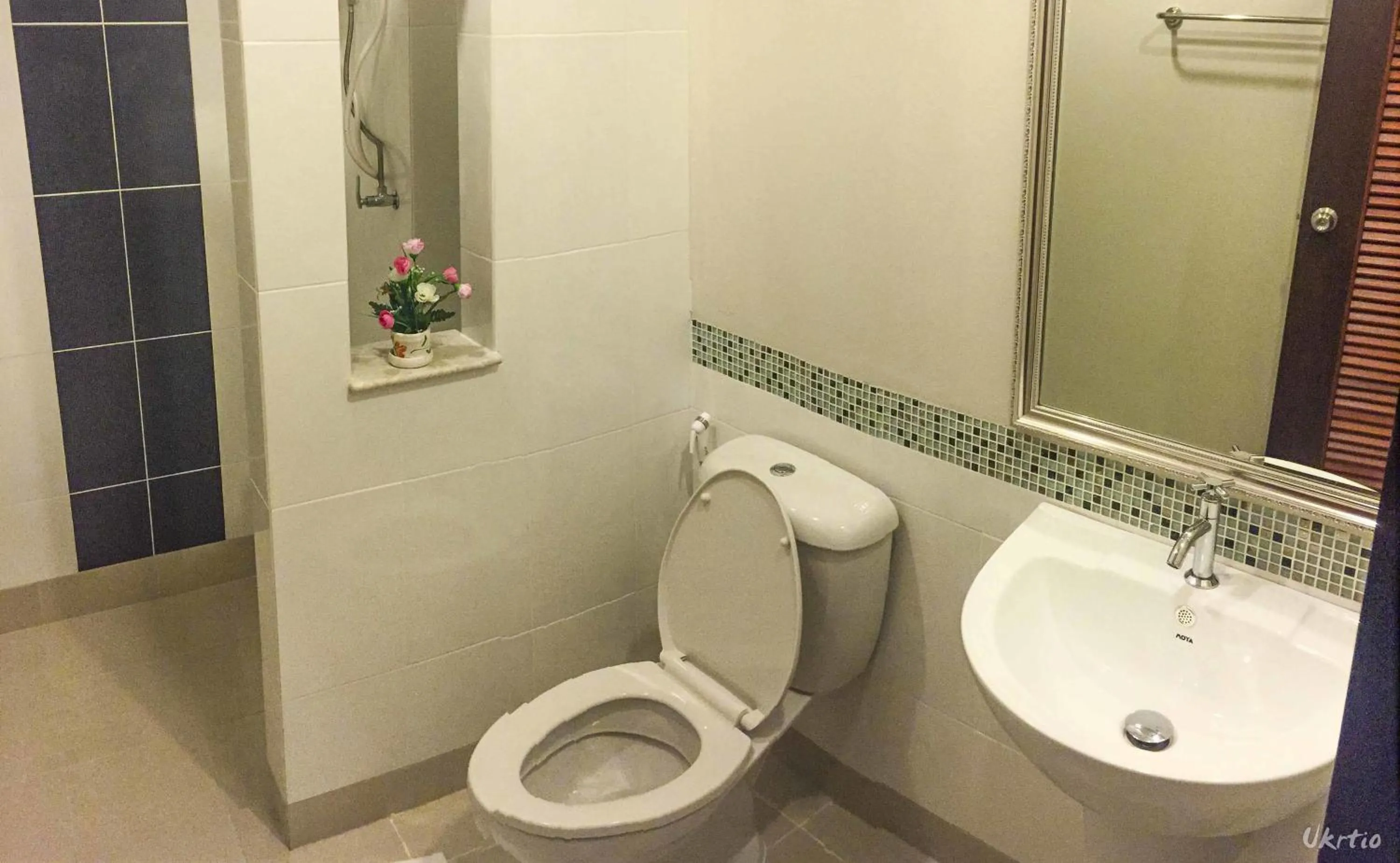 Bathroom in The Room Mahidol Chiangmai