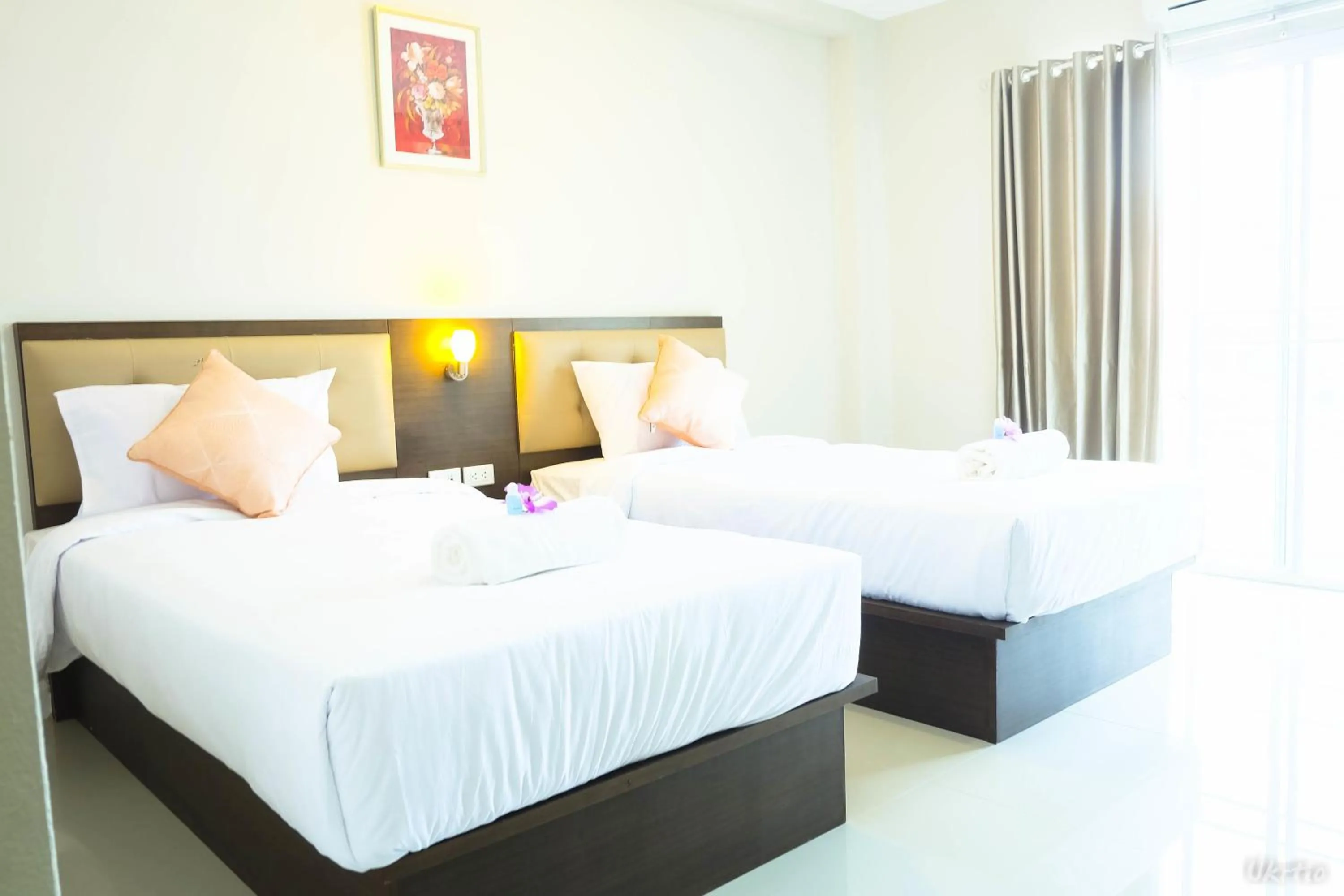 Photo of the whole room, Bed in The Room Mahidol Chiangmai