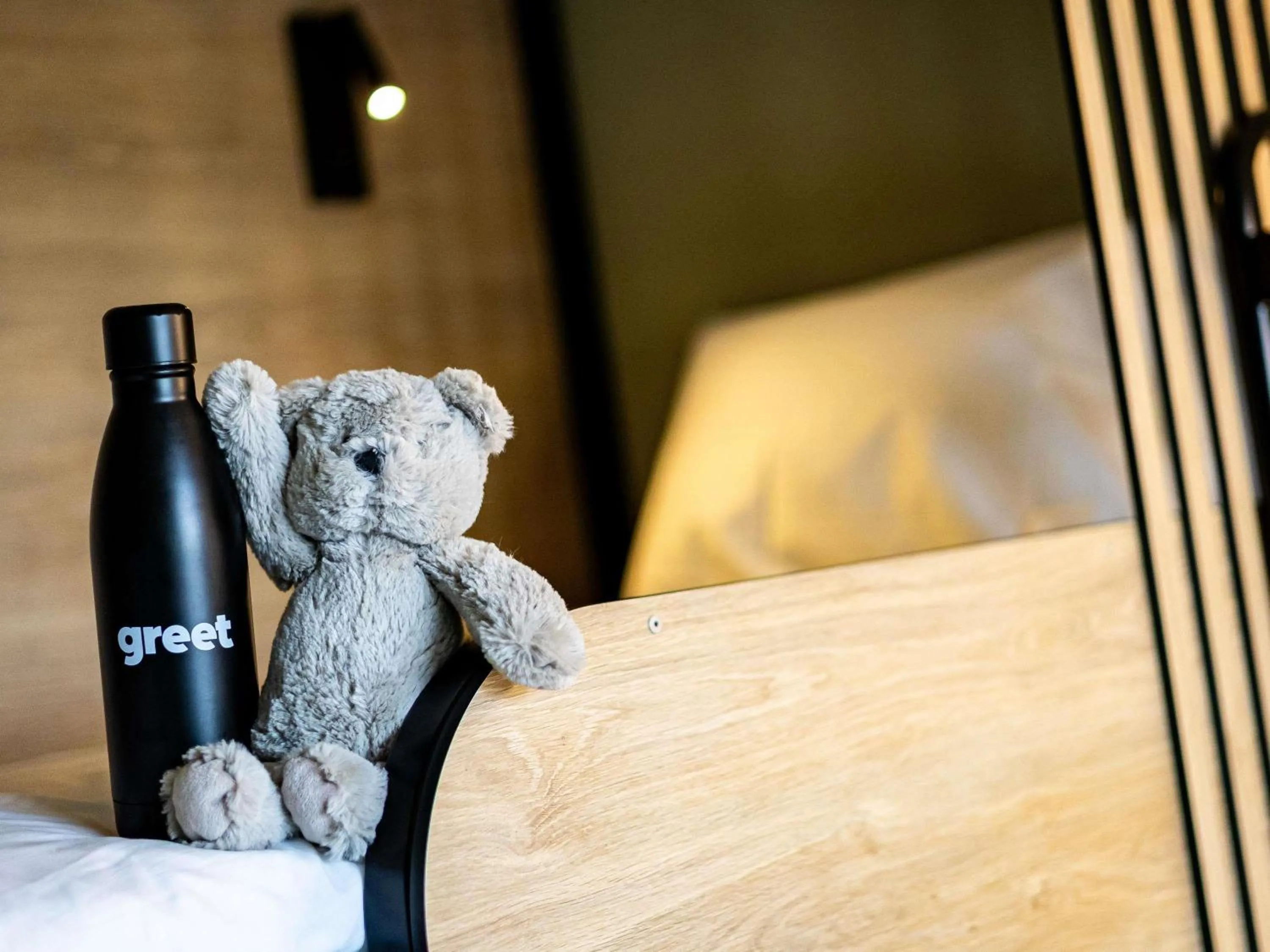 Bedroom, Bed in greet Hotel Reims Tinqueux