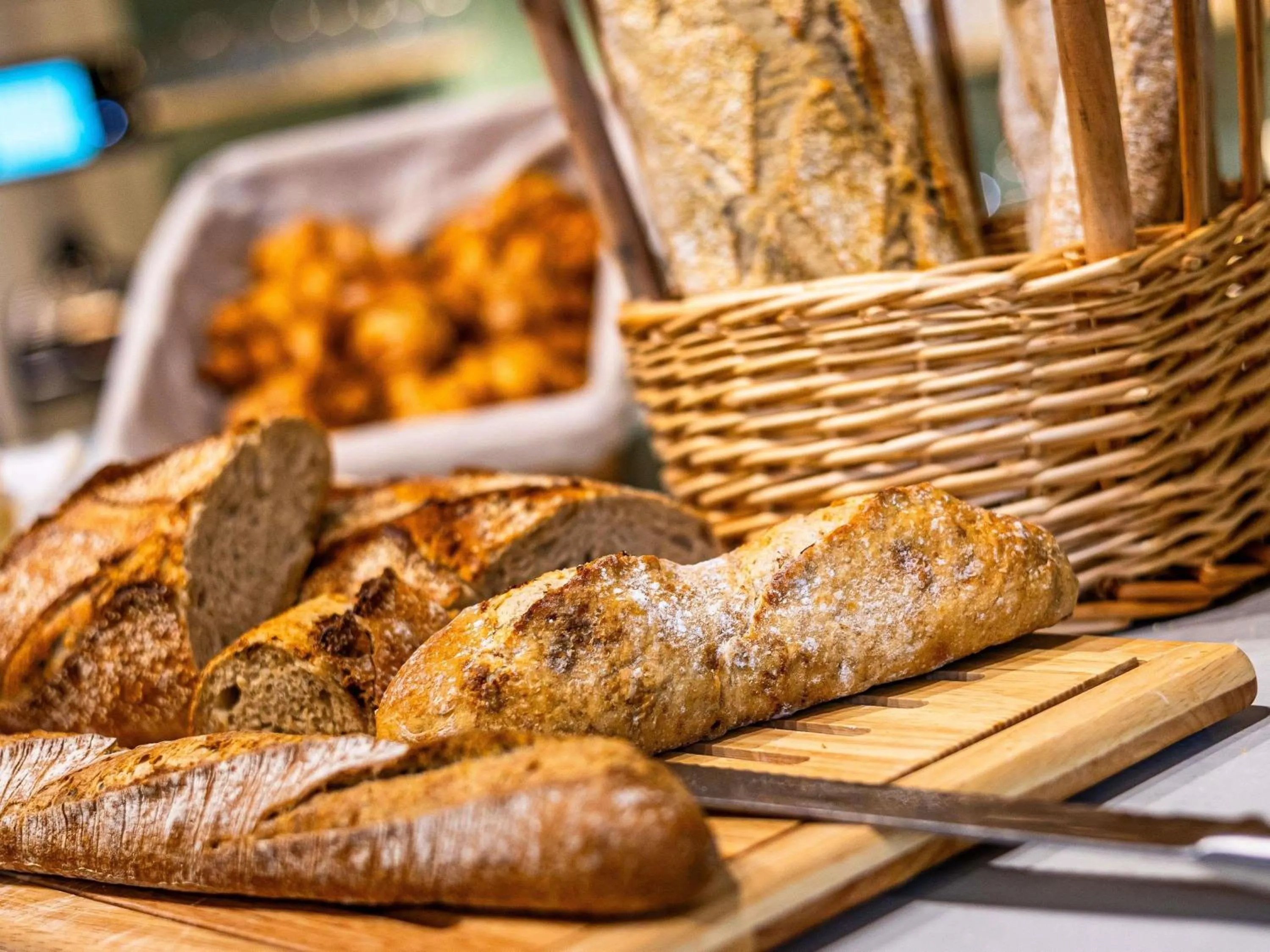 Breakfast in greet Hotel Reims Tinqueux