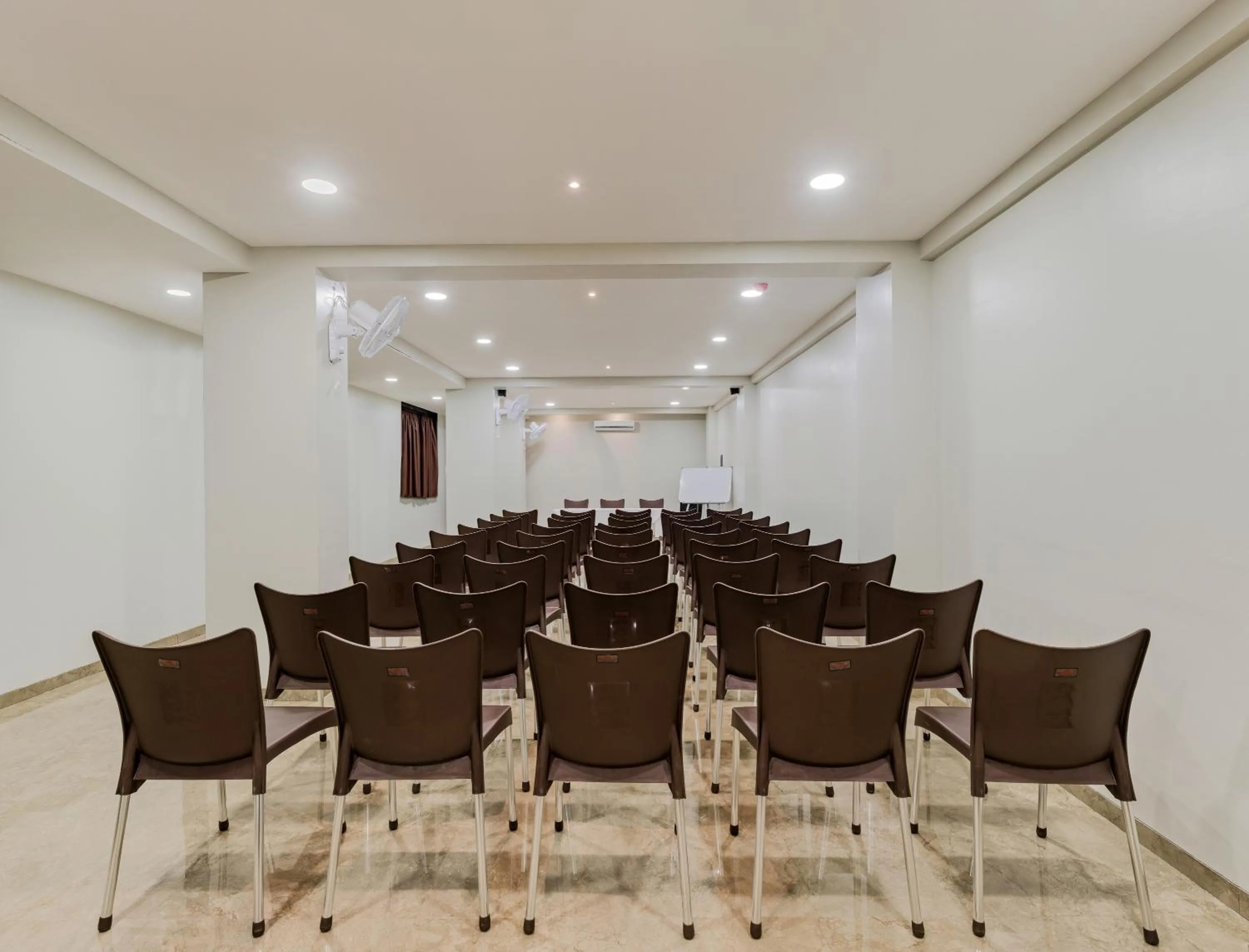 Hotel The Container Kolhapur