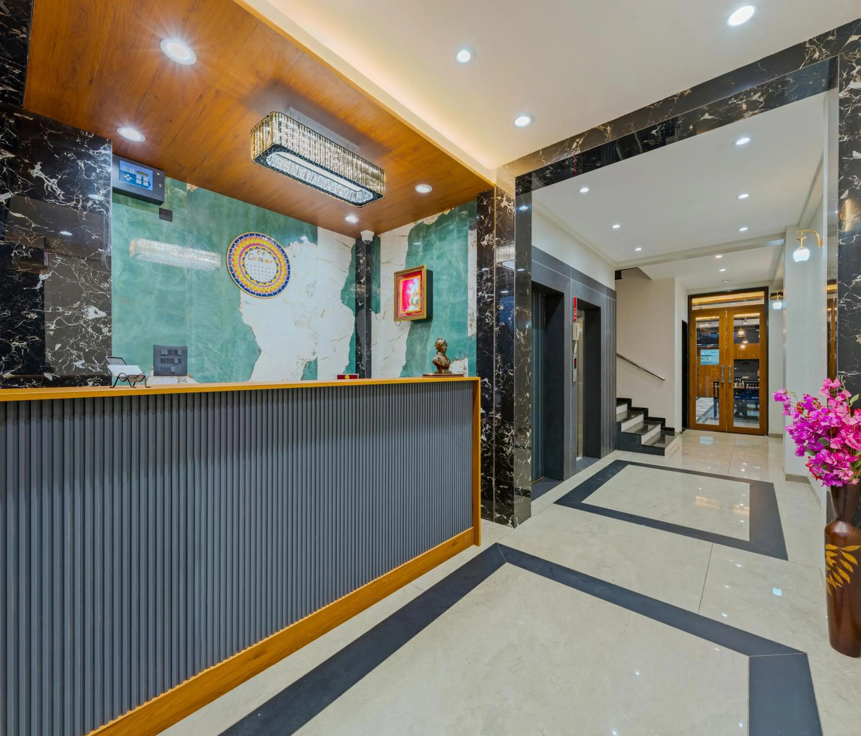 Hotel The Container Kolhapur