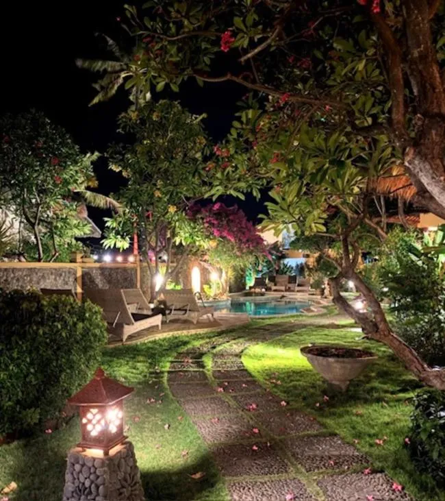 Life in Amed Beach Hotel