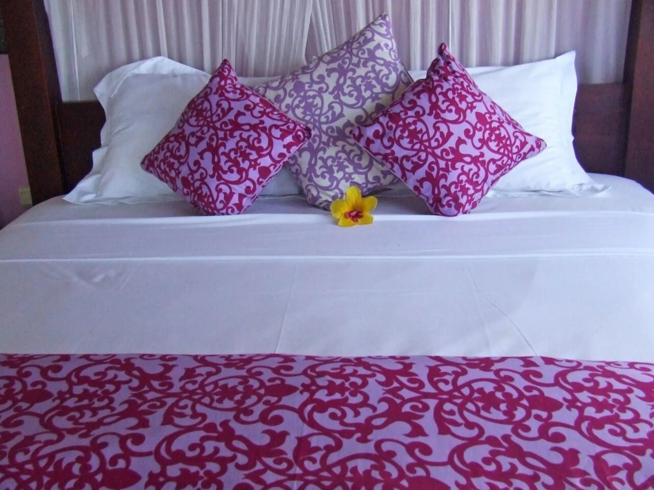 Bed in Life in Amed Beach Hotel