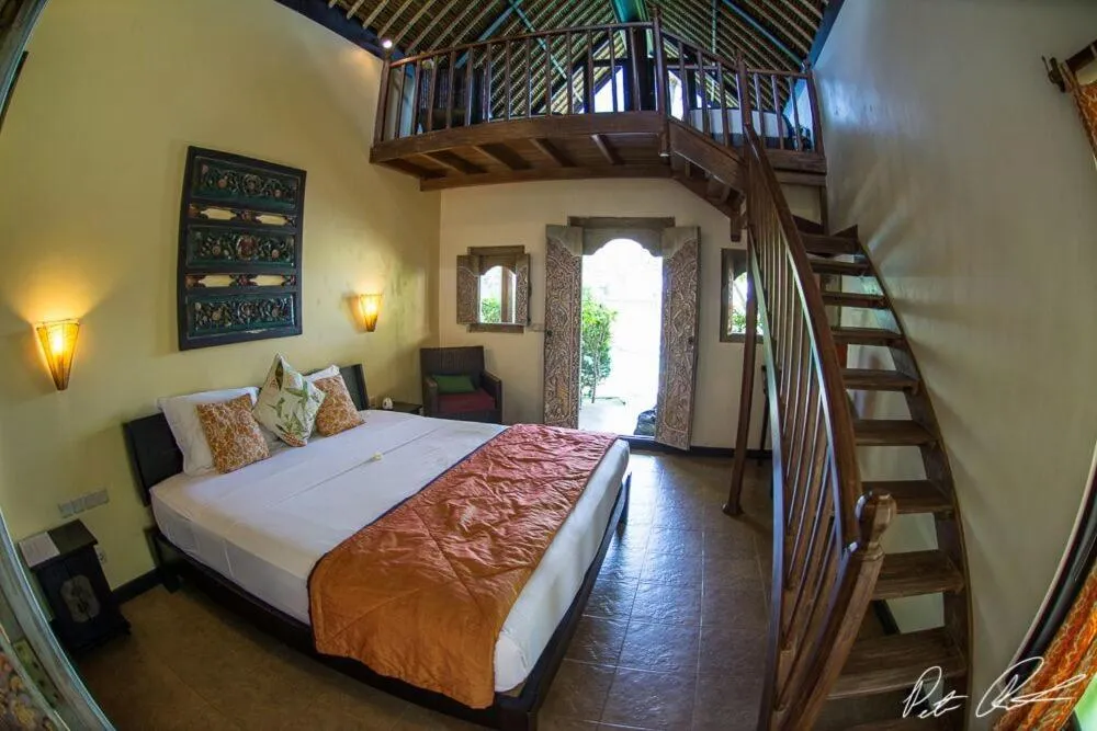 Day, Bed in Life in Amed Beach Hotel