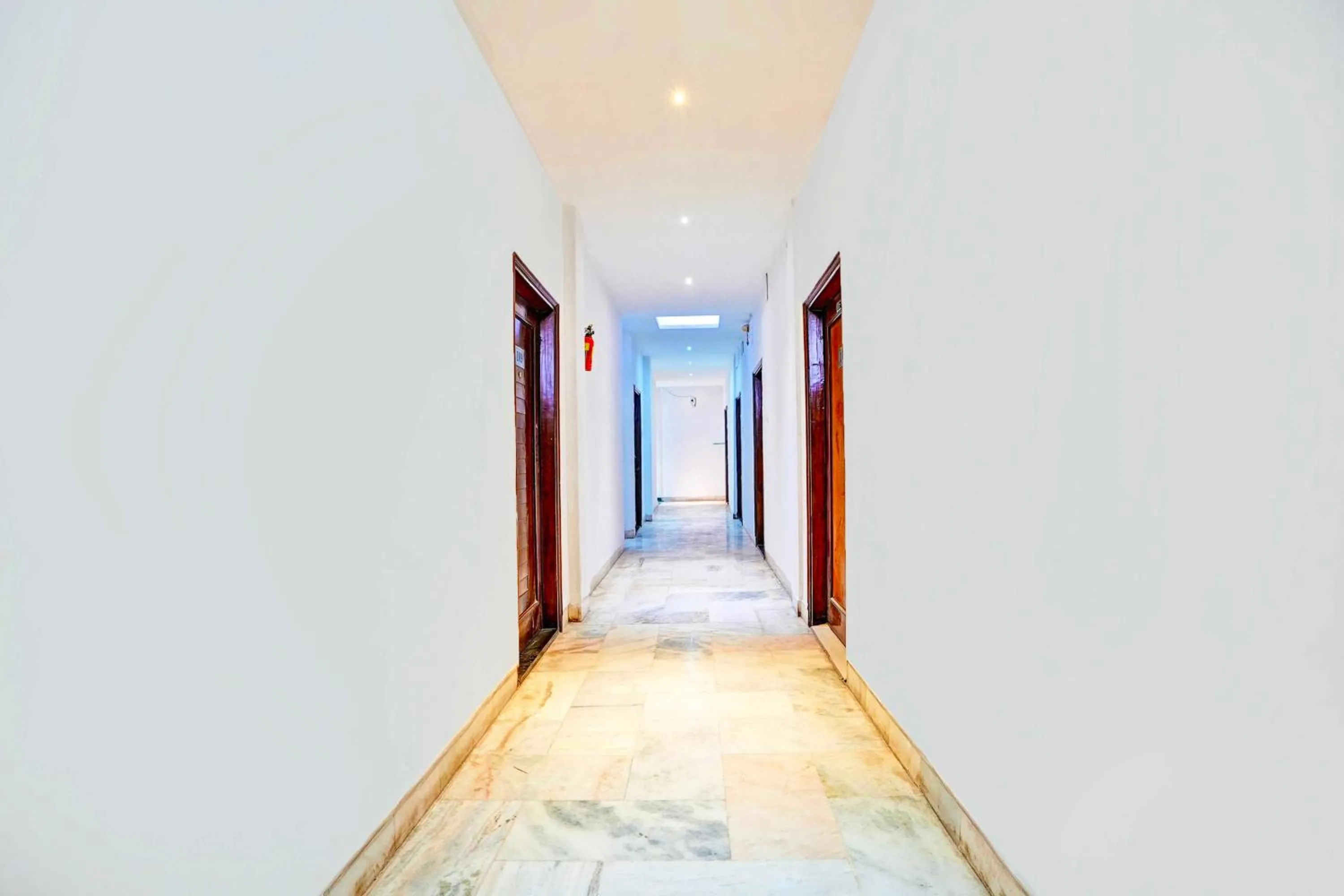 Lobby or reception in Hotel O Gurudwara Square